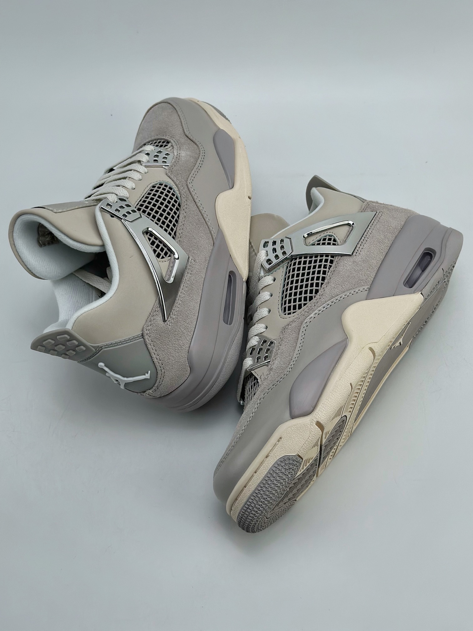 300 [N版] Air Jordan 4 Retro 乔丹四代 "Frozen Moments" 灰电镀银 AQ9129-001