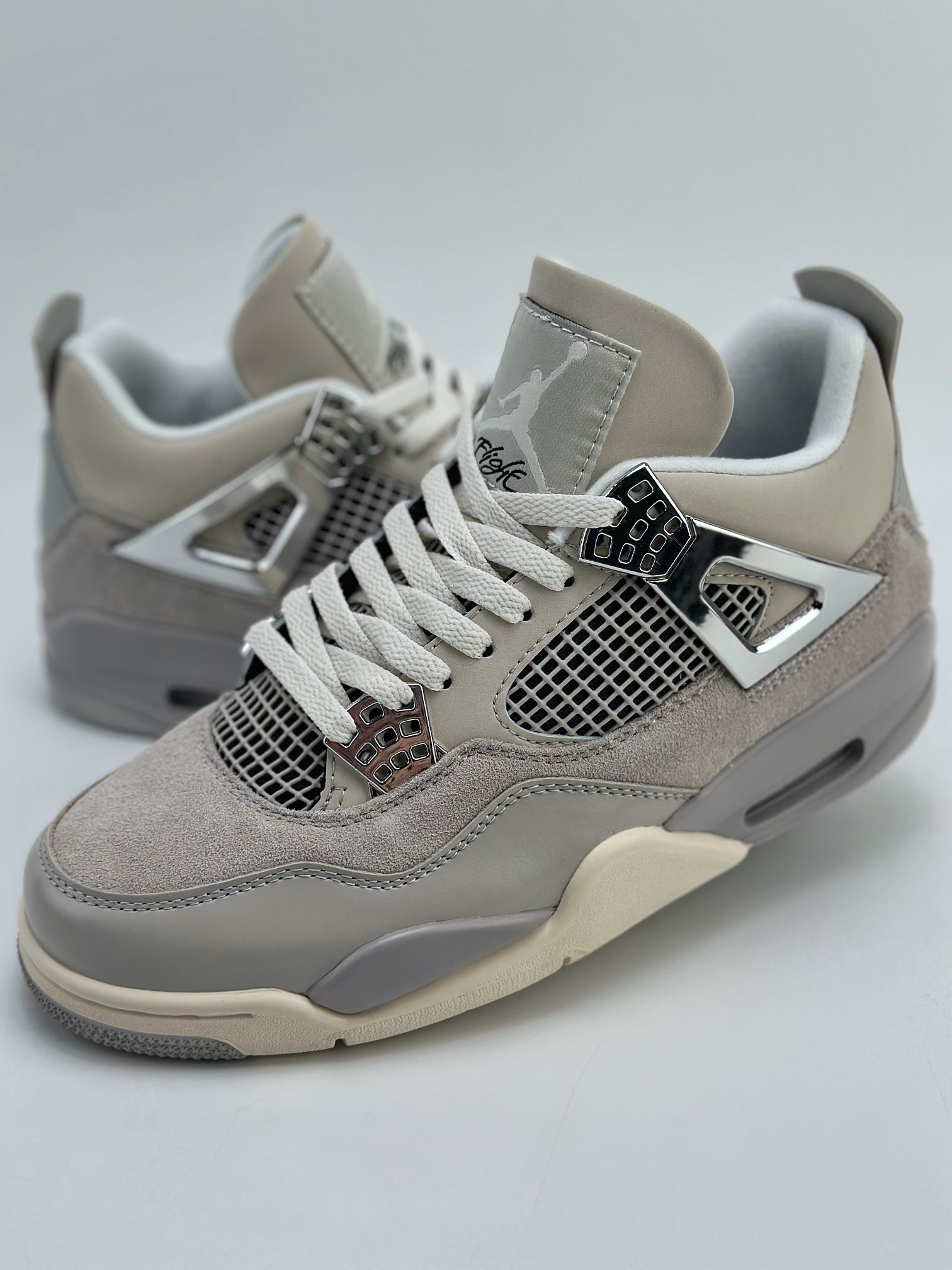 300 [N版] Air Jordan 4 Retro 乔丹四代 "Frozen Moments" 灰电镀银 AQ9129-001