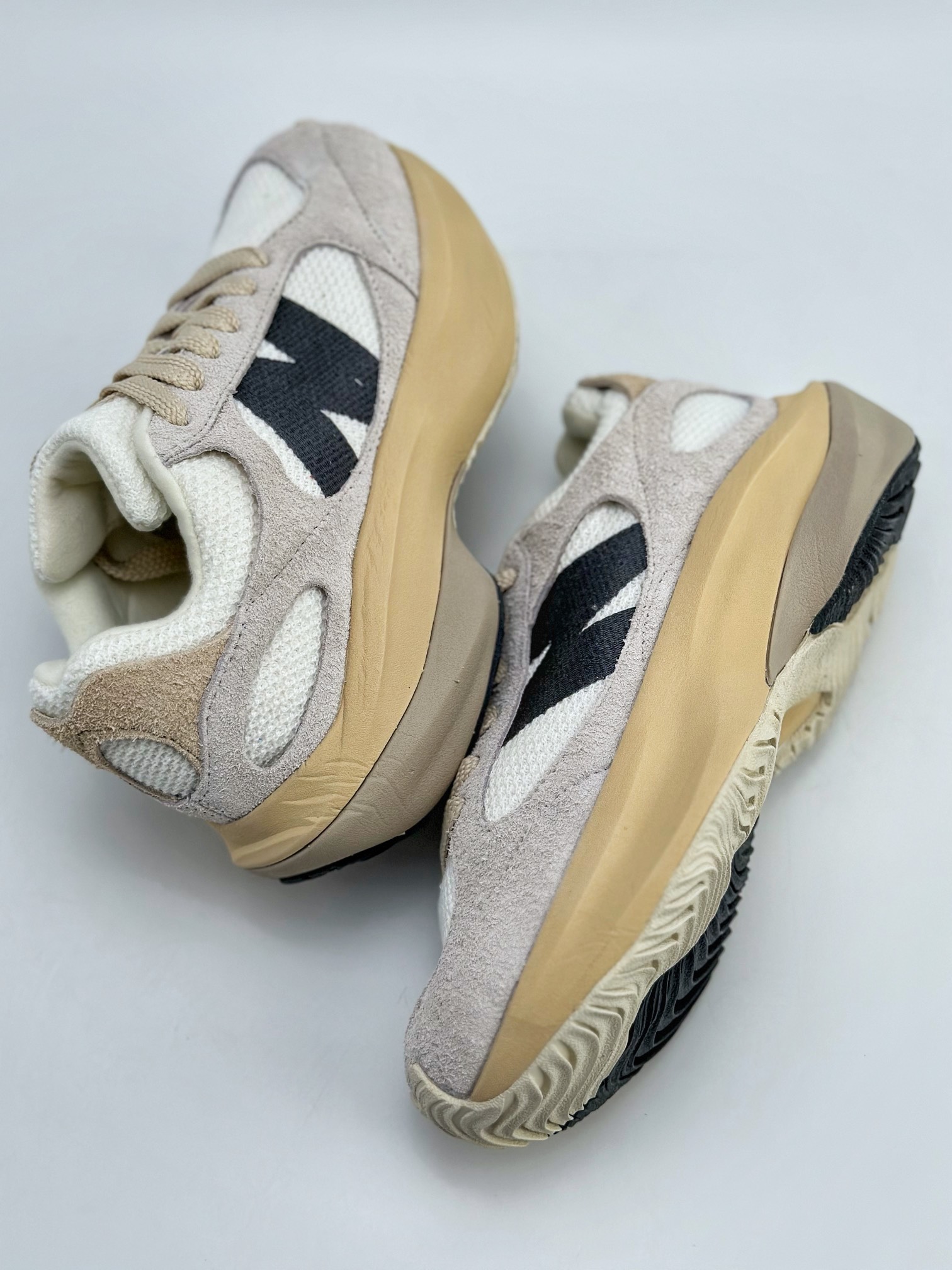 190 New Balance Warped Runner 白米黄 低帮复古老爹风休闲运动慢跑鞋 UWRPDMOB