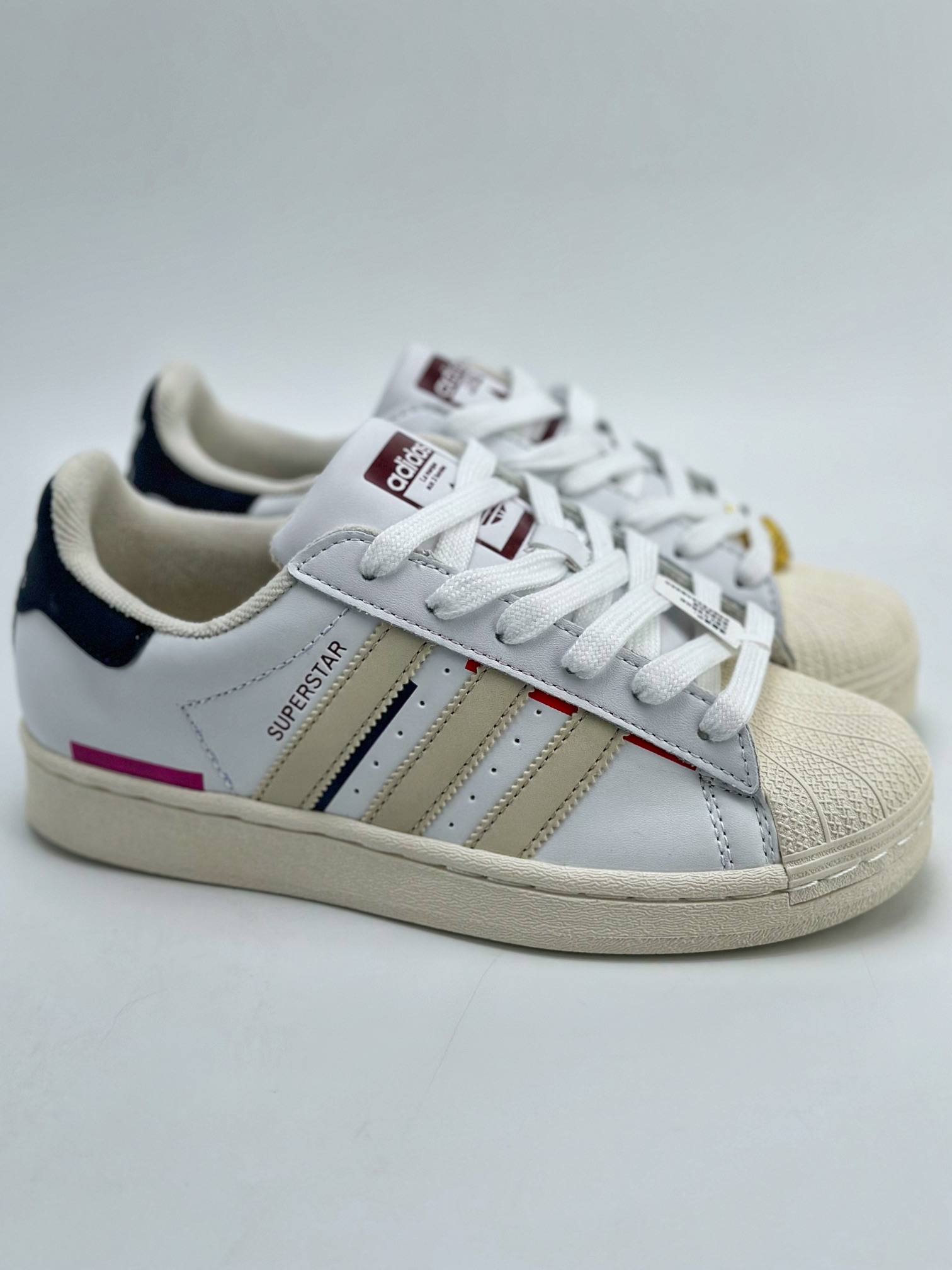 150 Adidas   Originals Superstar 贝壳头 HQ6626