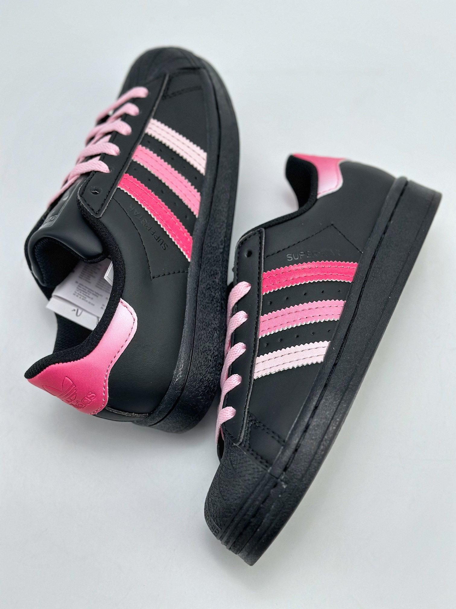 150 Adidas   Originals Superstar 贝壳头 黑粉 EG4957