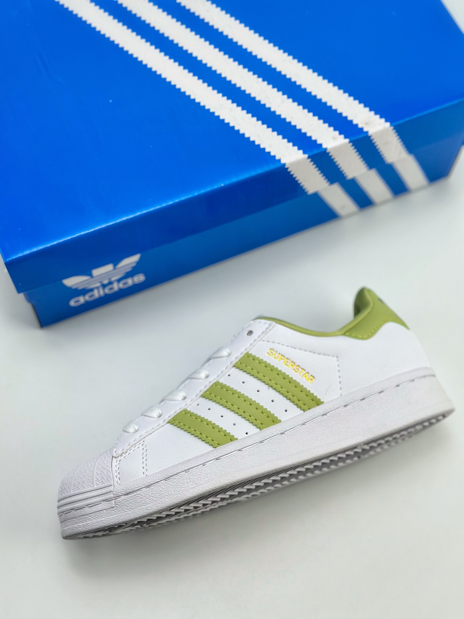 150 Adidas   Originals Superstar 贝壳头 白绿 GY5986