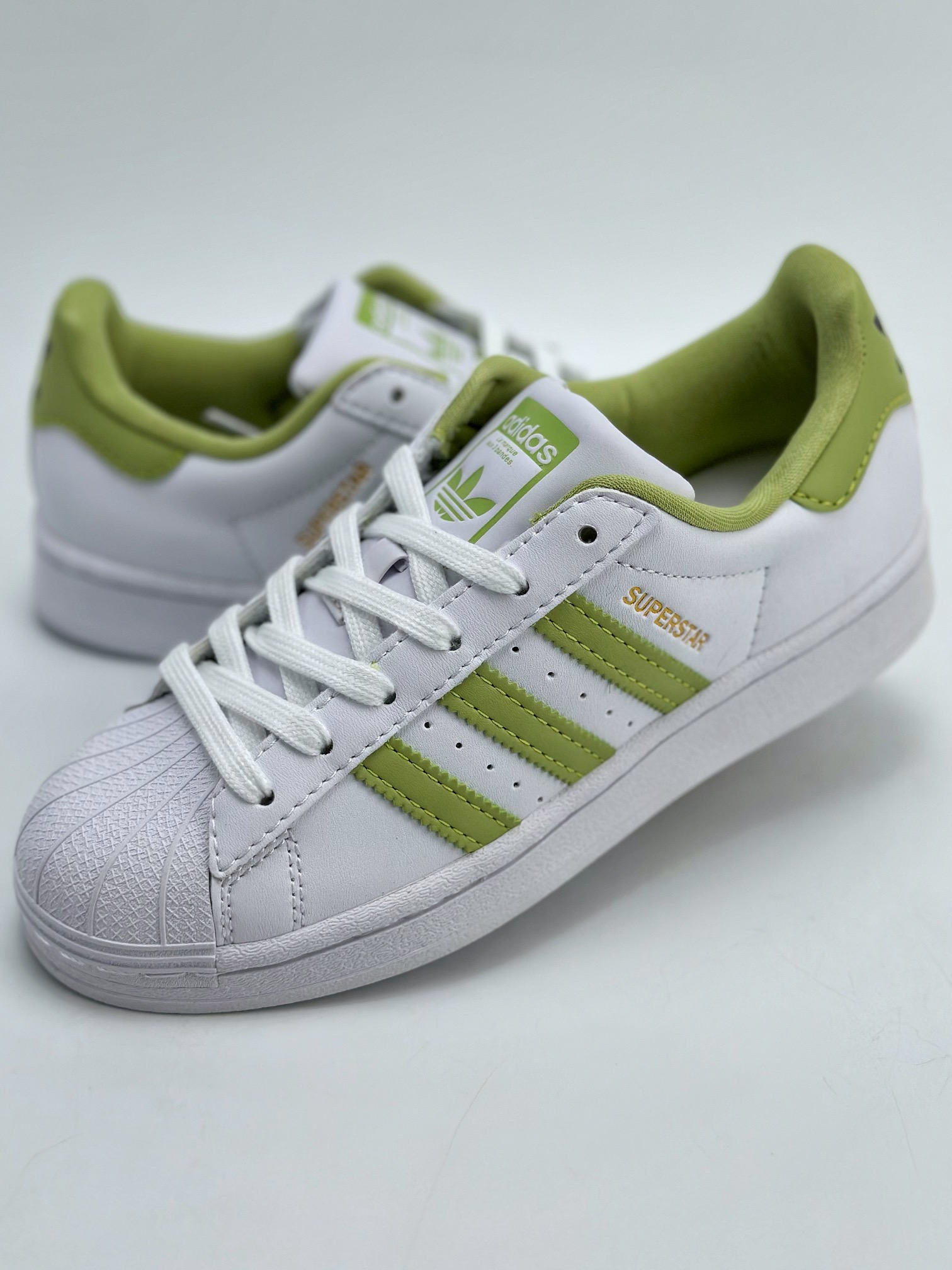 150 Adidas   Originals Superstar 贝壳头 白绿 GY5986