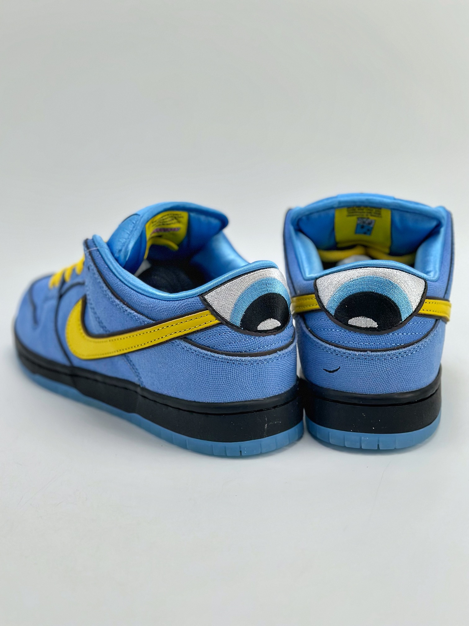 380 Nike SB Dunk Low x The Powerpuff Girls 天小女警联名 FZ8320-400