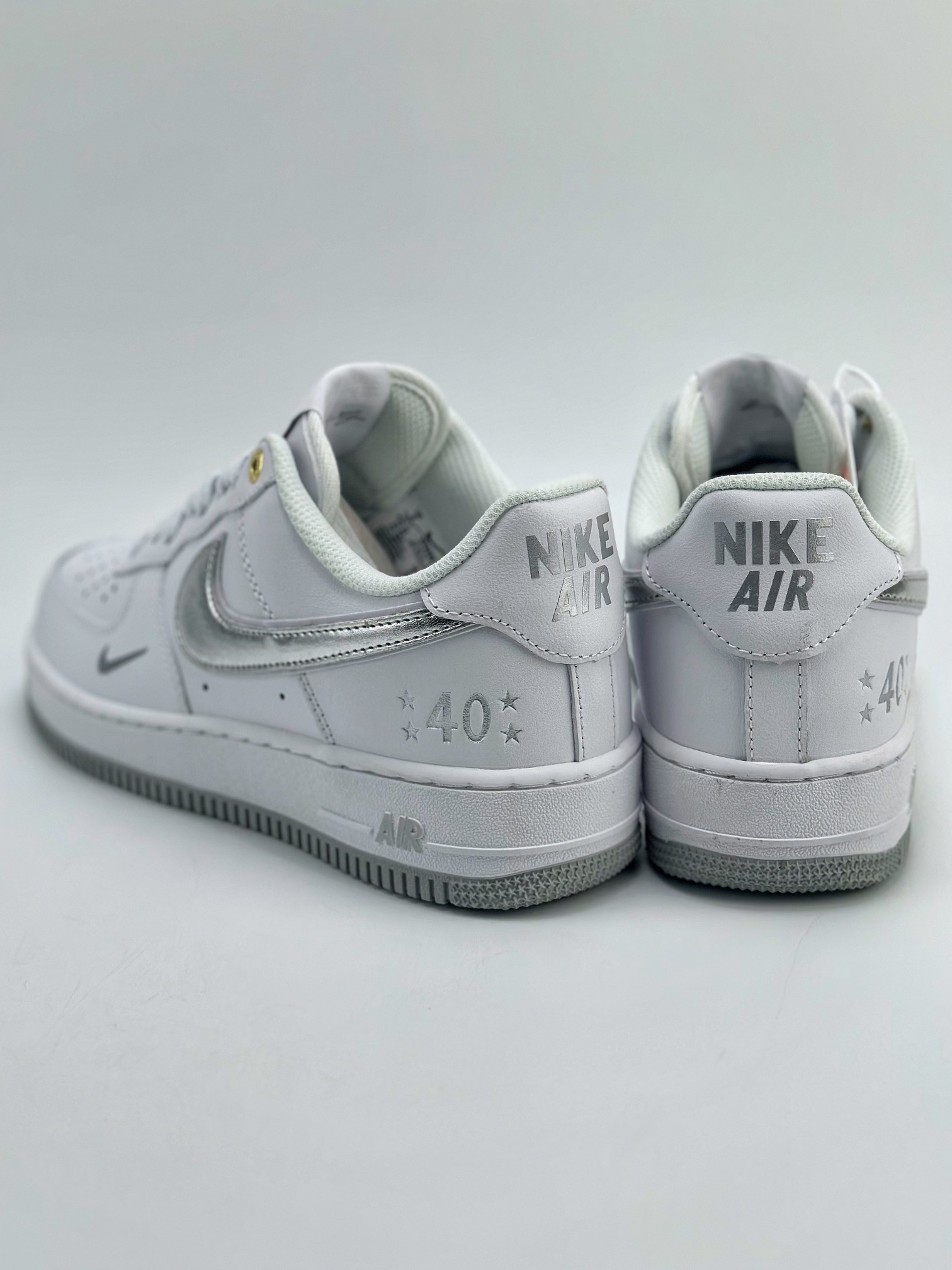 240 Nike Air Force 1 Low 07 40周年白银 XP9688-760