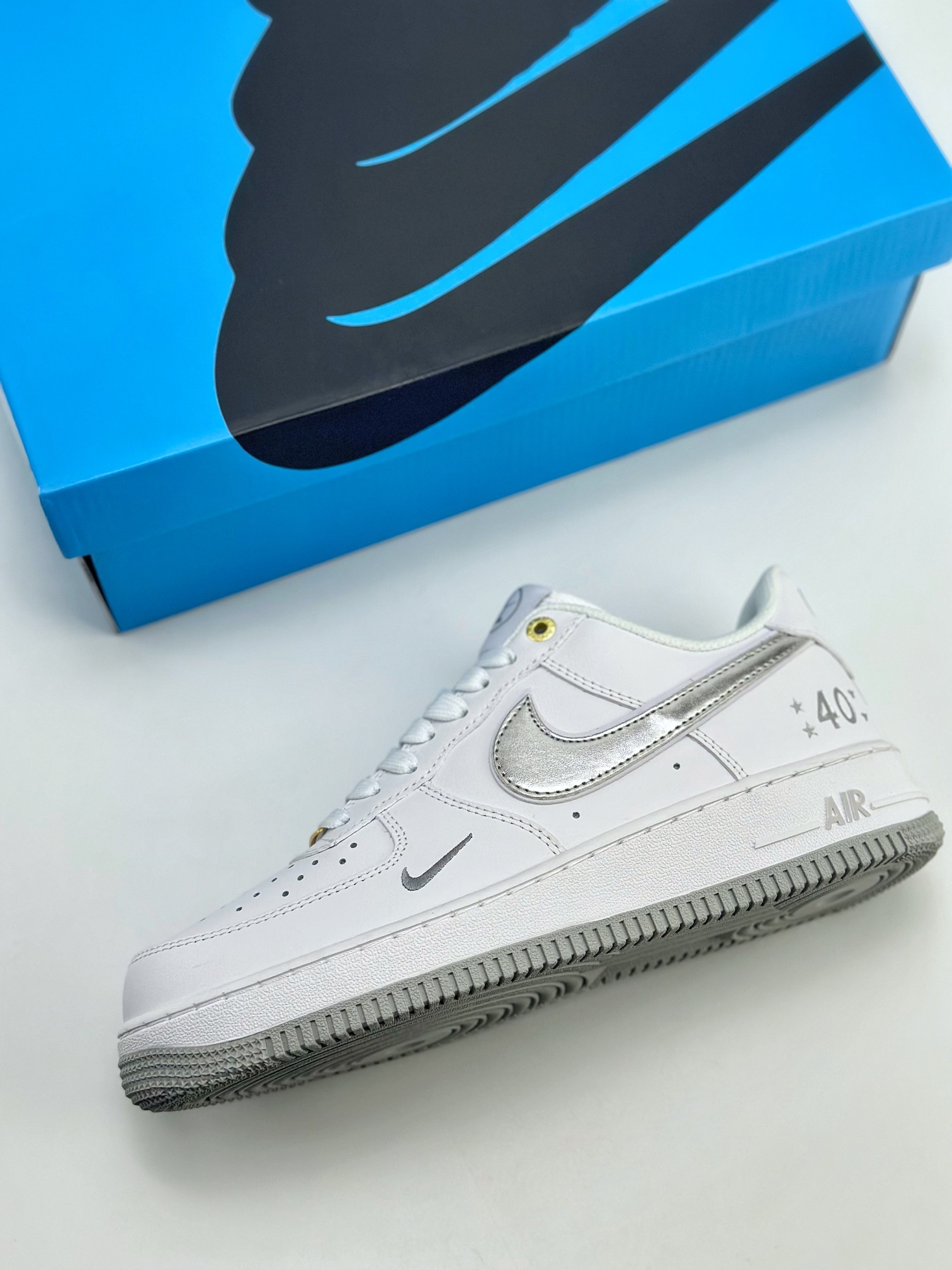 240 Nike Air Force 1 Low 07 40周年白银 XP9688-760