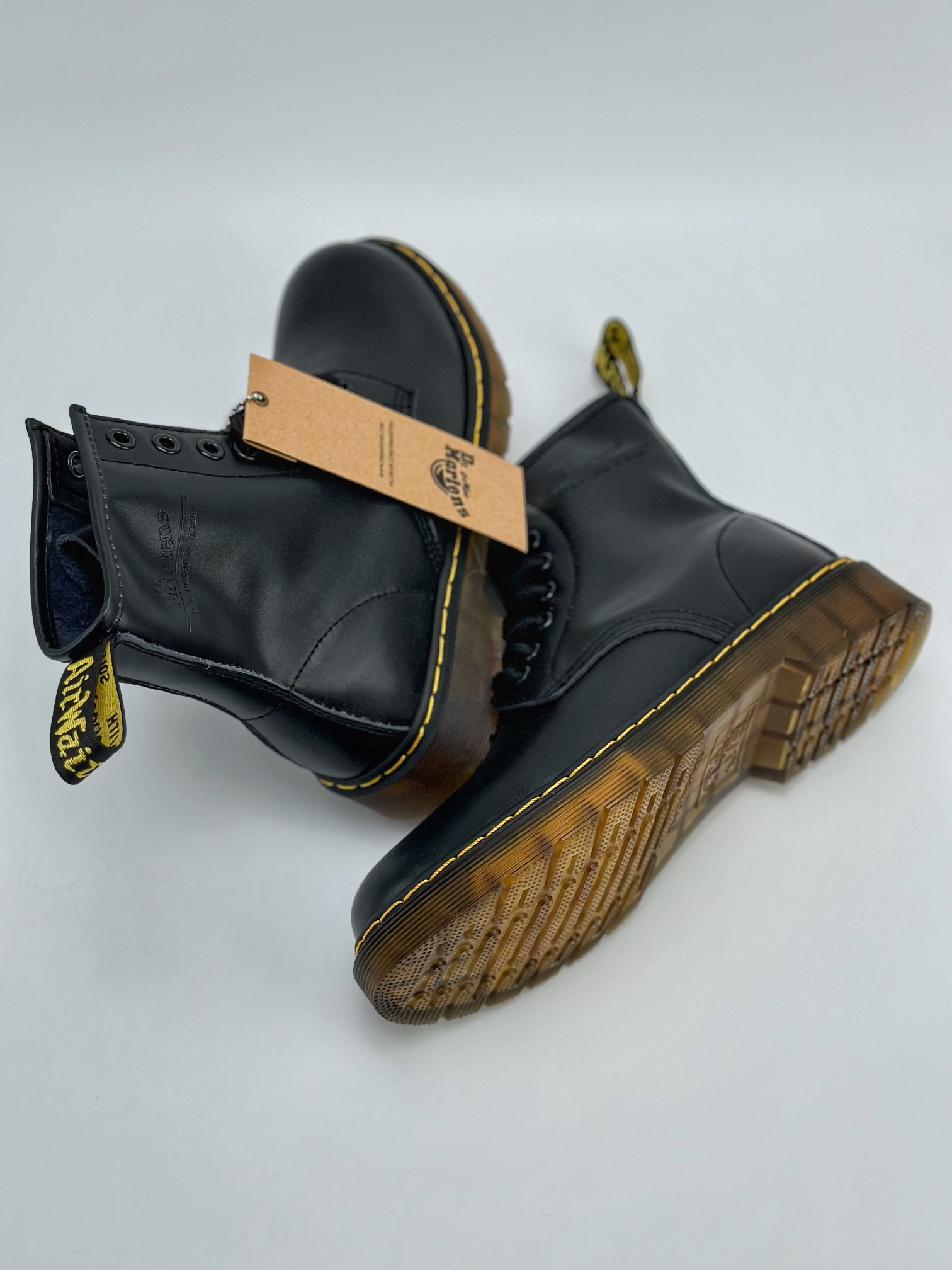 120 Dr.martens 马汀博士 马丁靴 1460 8孔高帮松糕底系列 独