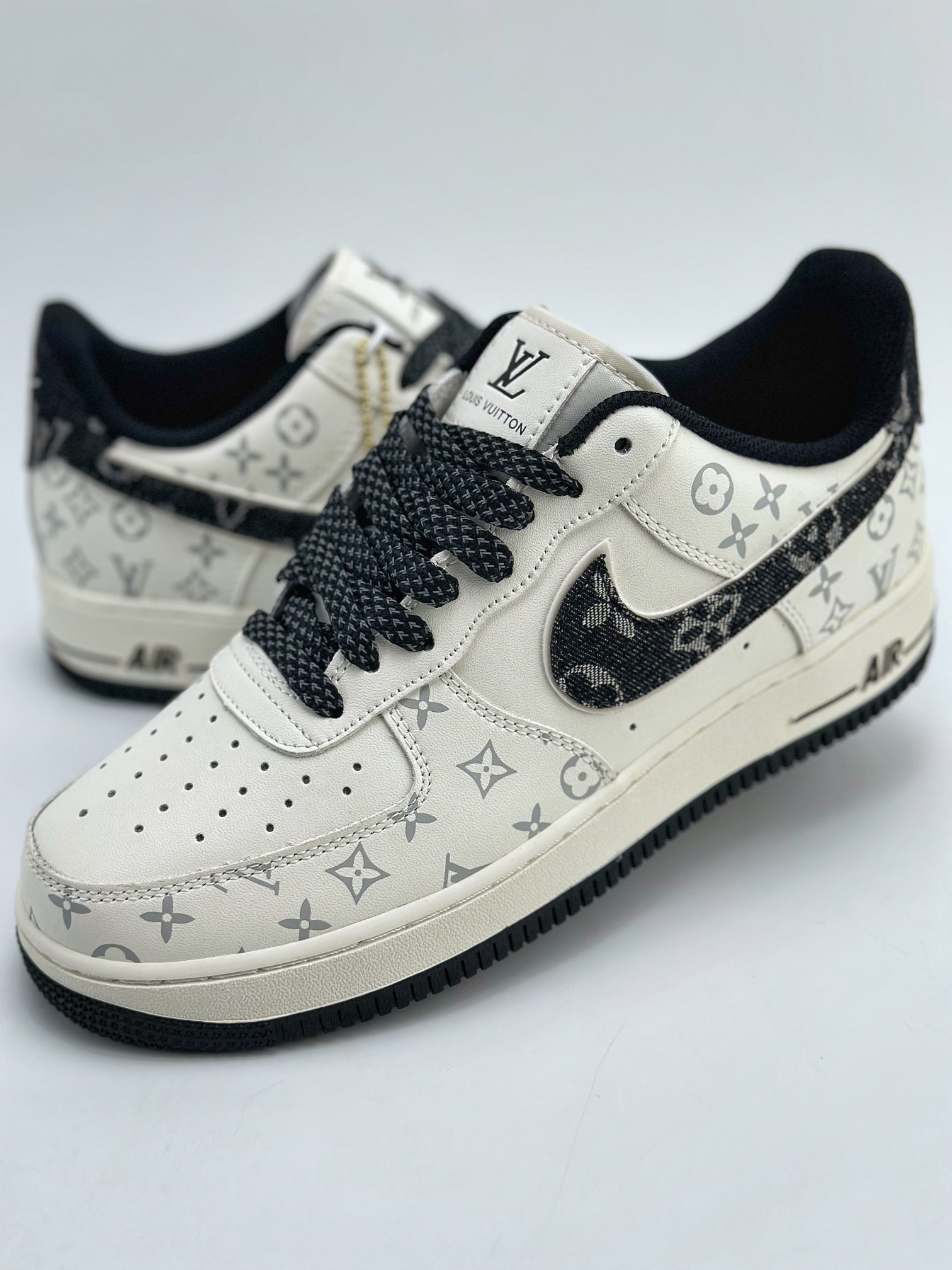 260 Nike Air Force 1 Low 07 x Louis Vuitton 印花联名 LU0251-132