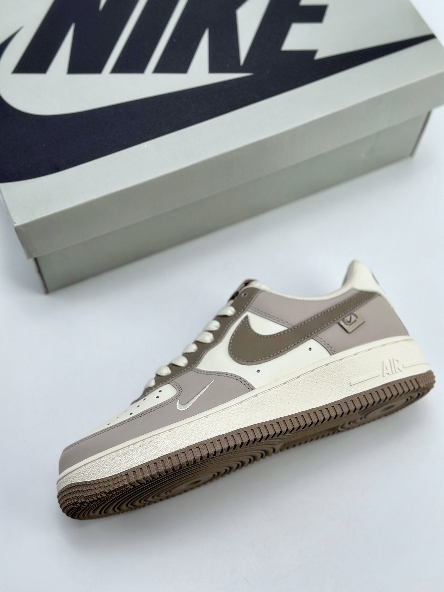 240 Nike Air Force 1 Low 07 拼接白褐 DB3301-188