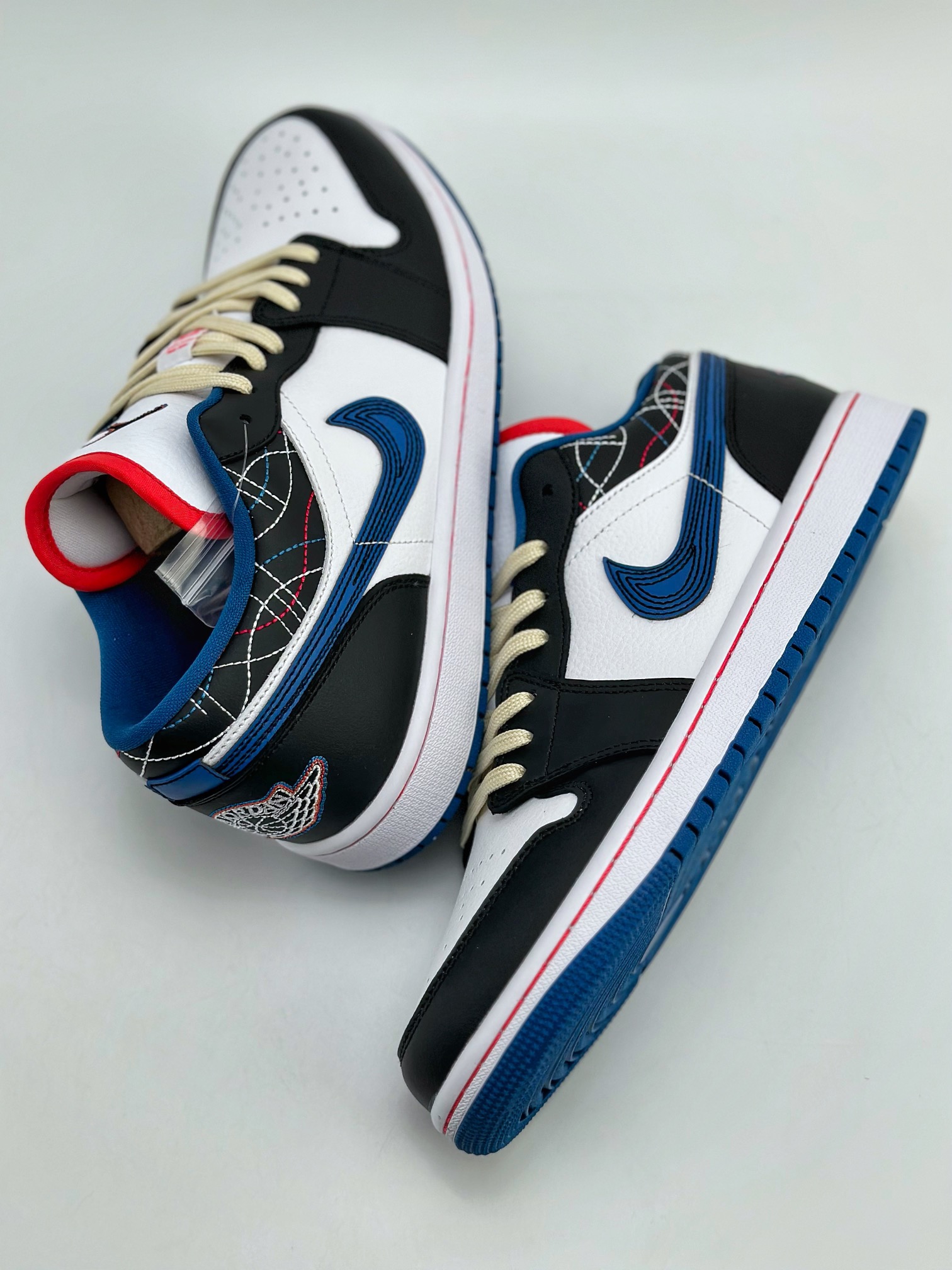 200 Air Jordan 1 ”Black Industrial Blue” 蓝白黑刺绣 FV3622-141