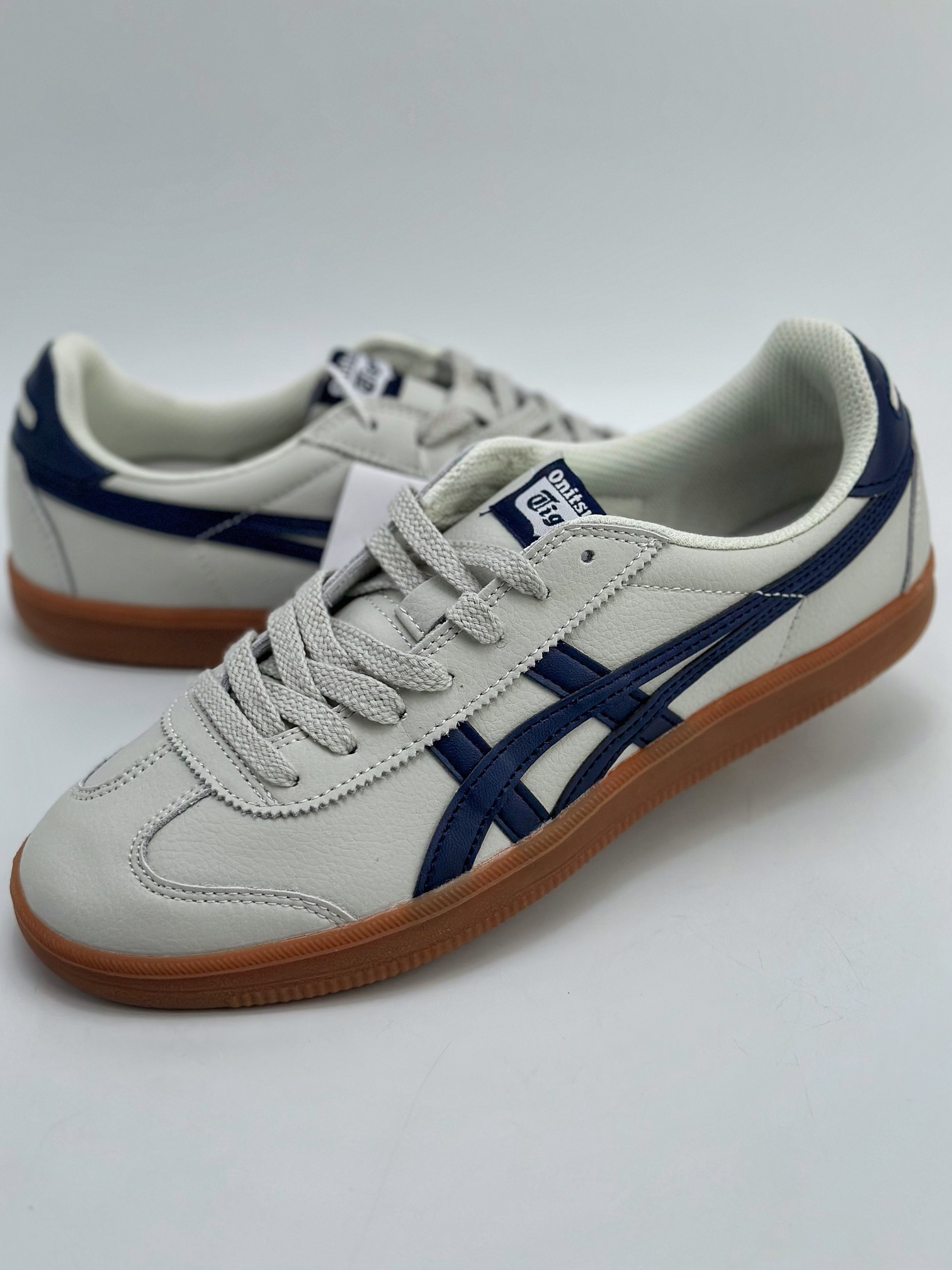 150 亚瑟士 Onitsuka Tiger Tokuten 复古低帮休闲跑鞋  1183B938 020