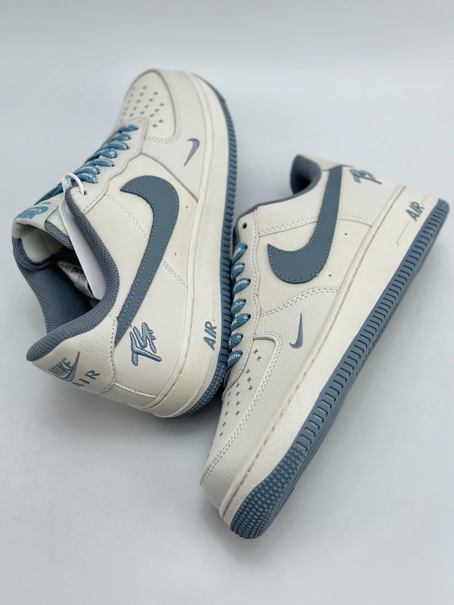 240 Nike Air Force 1 Low 07 TS x Supreme 三方联名白青 PF9055-757