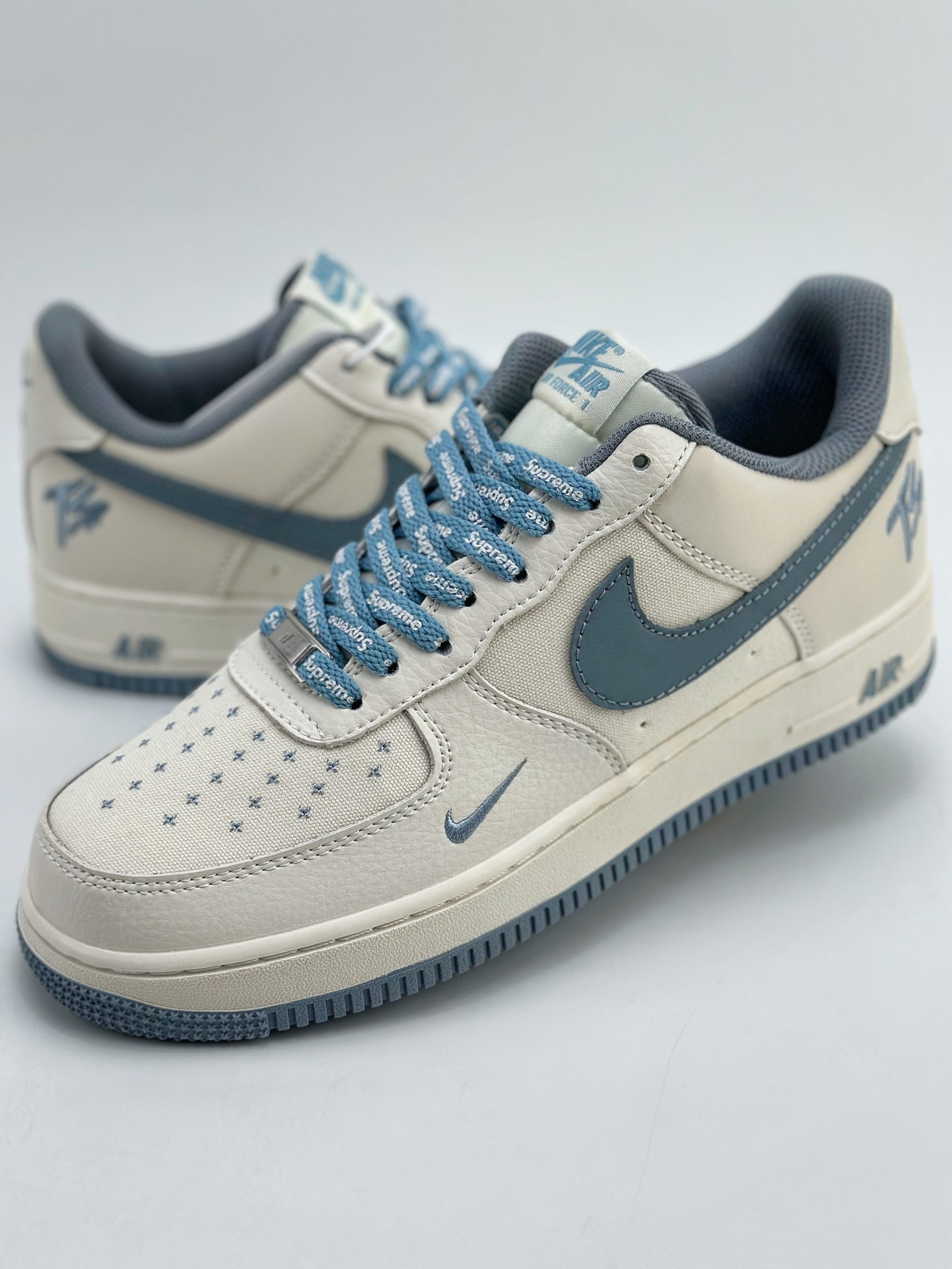 240 Nike Air Force 1 Low 07 TS x Supreme 三方联名白青 PF9055-757