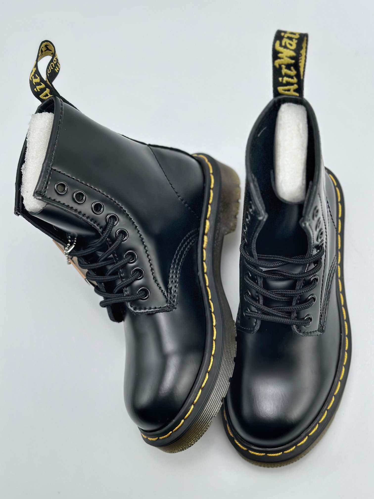 140 Dr.martens 马汀博士 马丁靴 1460 8孔高帮松糕底系列