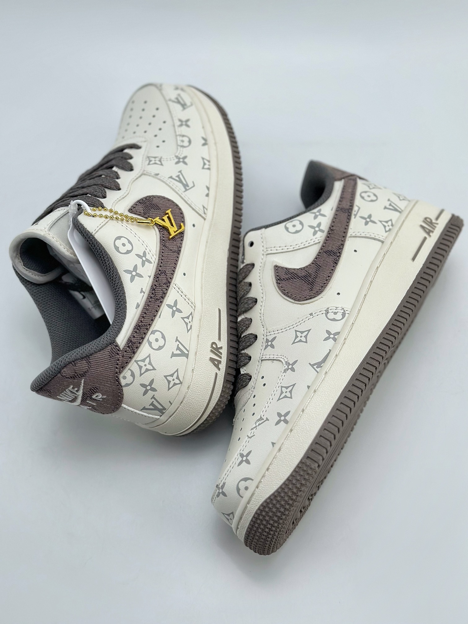 260 Nike Air Force 1 Low 07 x Louis Vuitton 印花联名LU0251-135