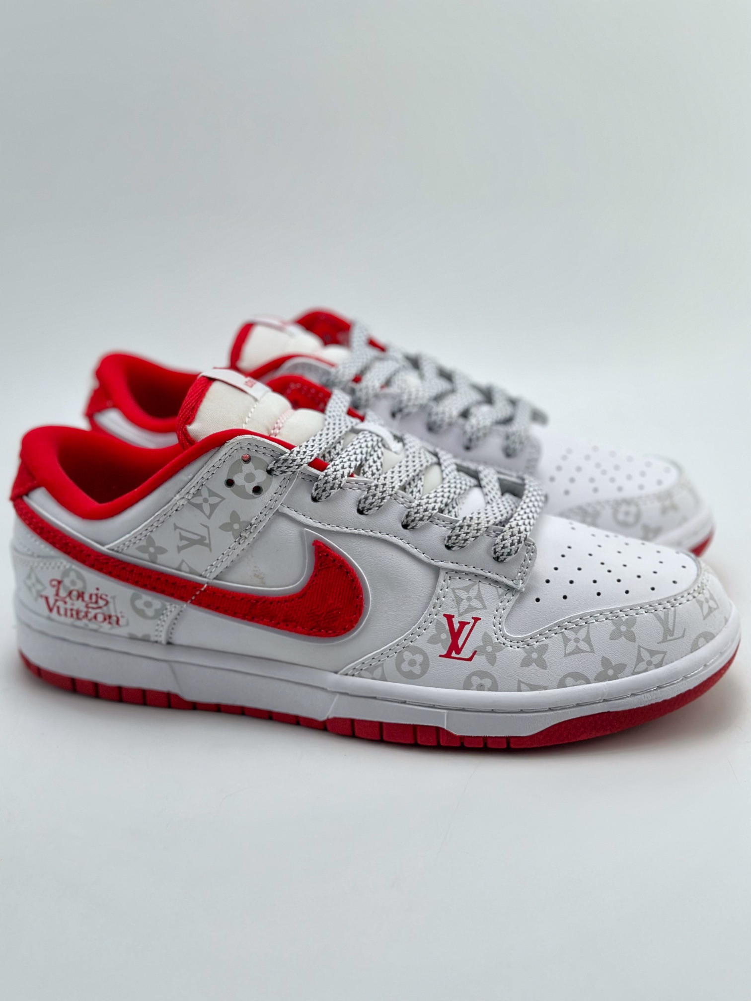 260 Nike SB Dunk Low x Louis Vuitton 白红LV印花 DD1391-124