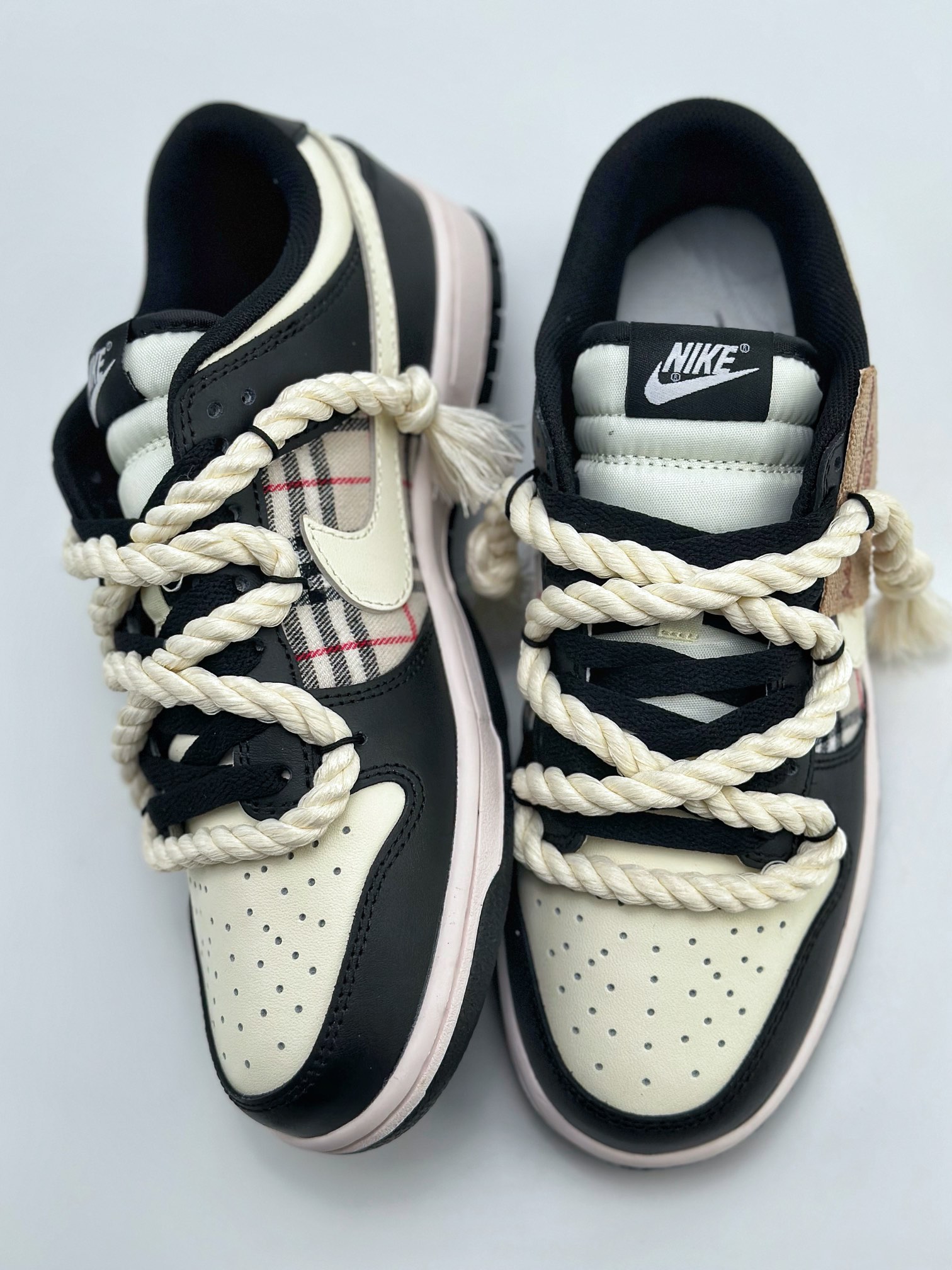 220 NIKE SB Dunk Low 苏格兰做旧熊猫 米黄黑 DD1391-100