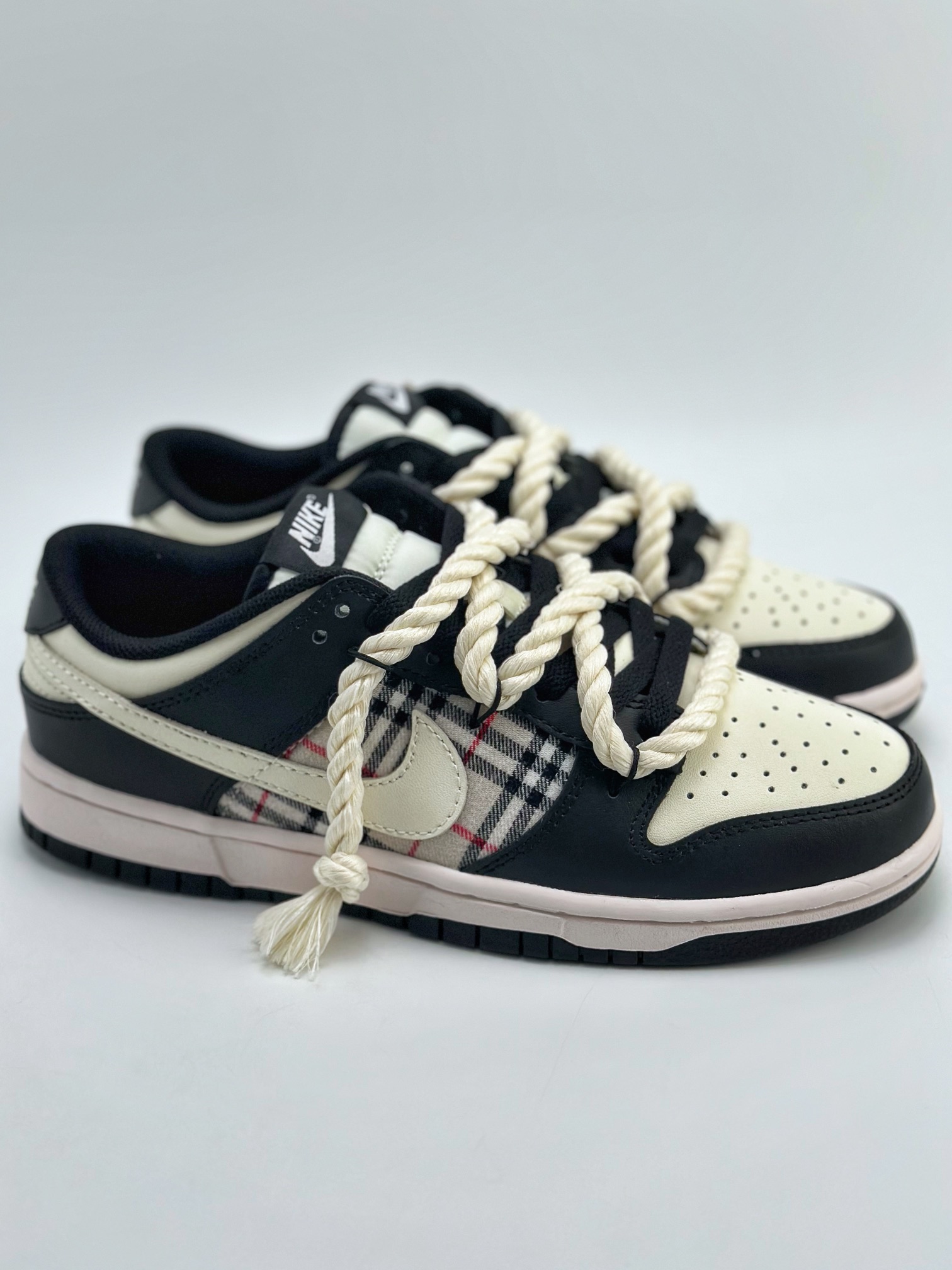 220 NIKE SB Dunk Low 苏格兰做旧熊猫 米黄黑 DD1391-100