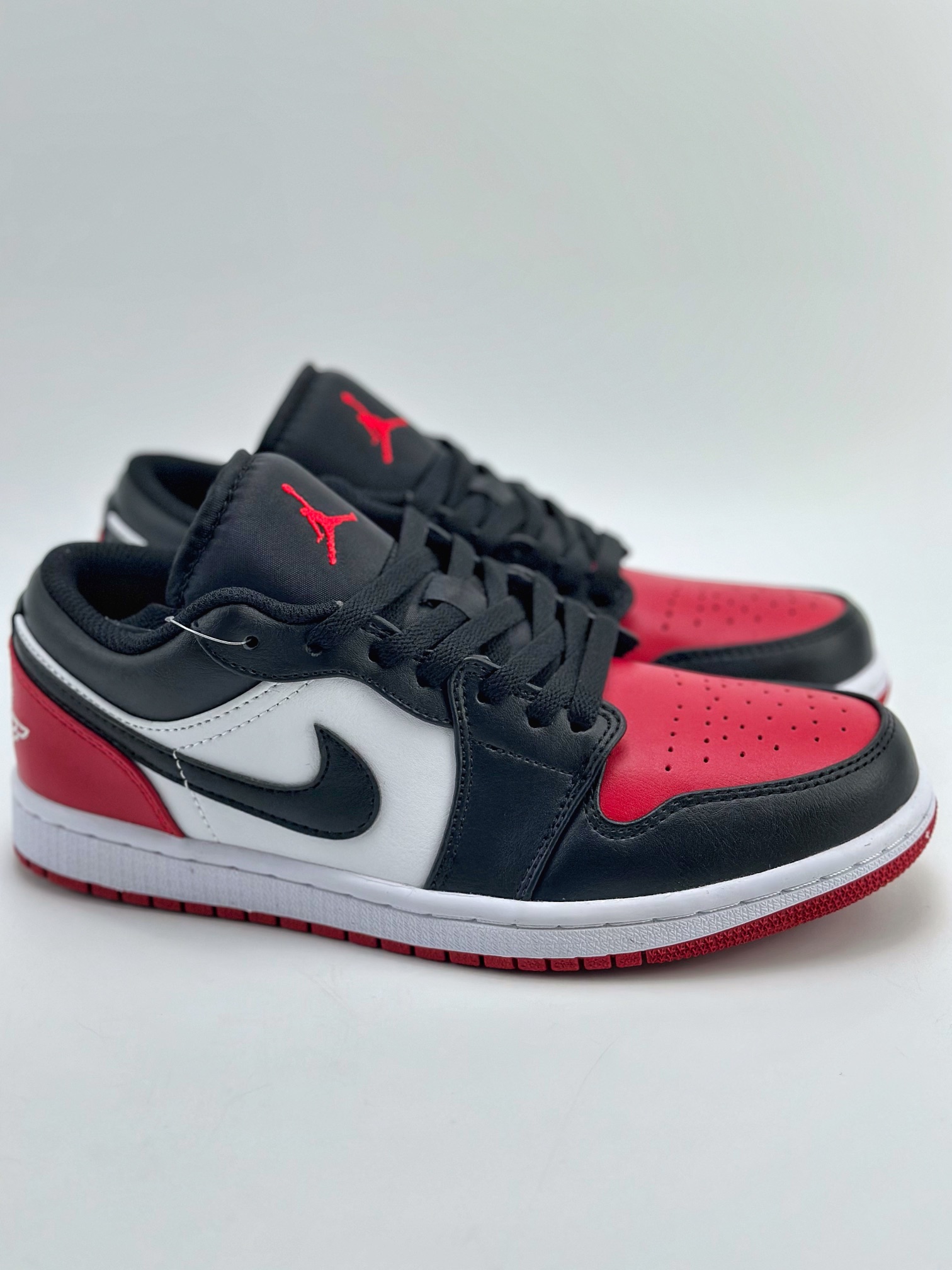 200 Air Jordan 1 Low ”Bred Toe” 黑红脚趾 553558-161