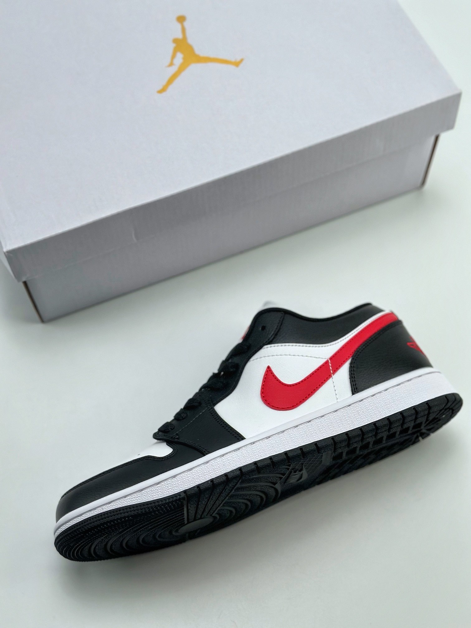 200 Air Jordan 1 Low ”siren red” 黑红 DC0774-062