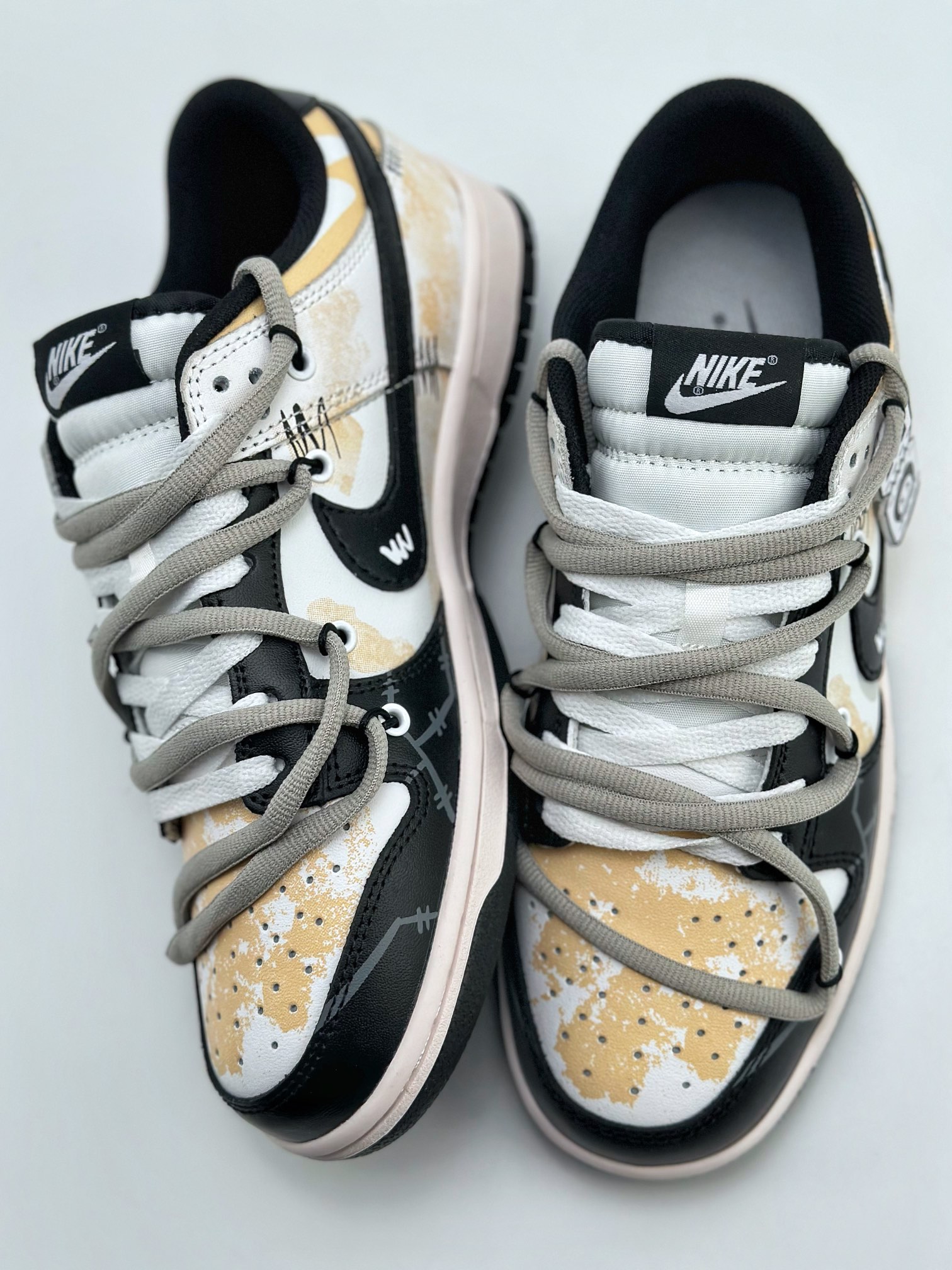 240 NIKE SB Dunk Low 罗宾森 涂鸦解构 DJ6188-002