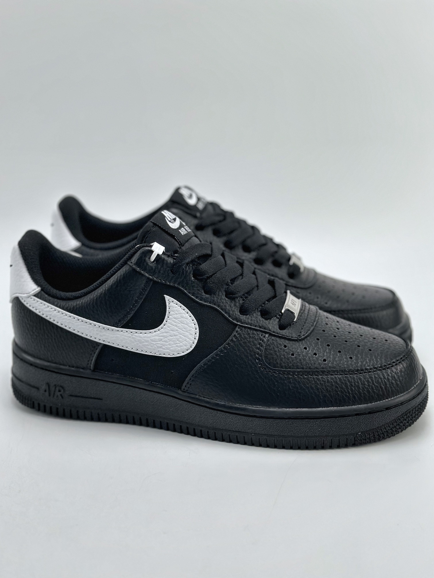 220 Nike Air Force 1 Low 07 黑白勾