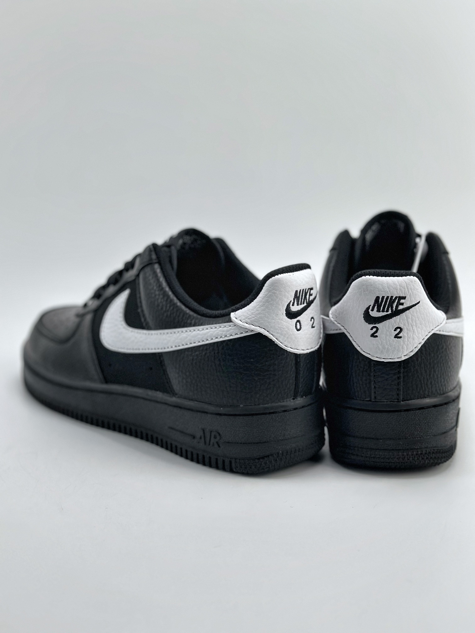 220 Nike Air Force 1 Low 07 黑白勾