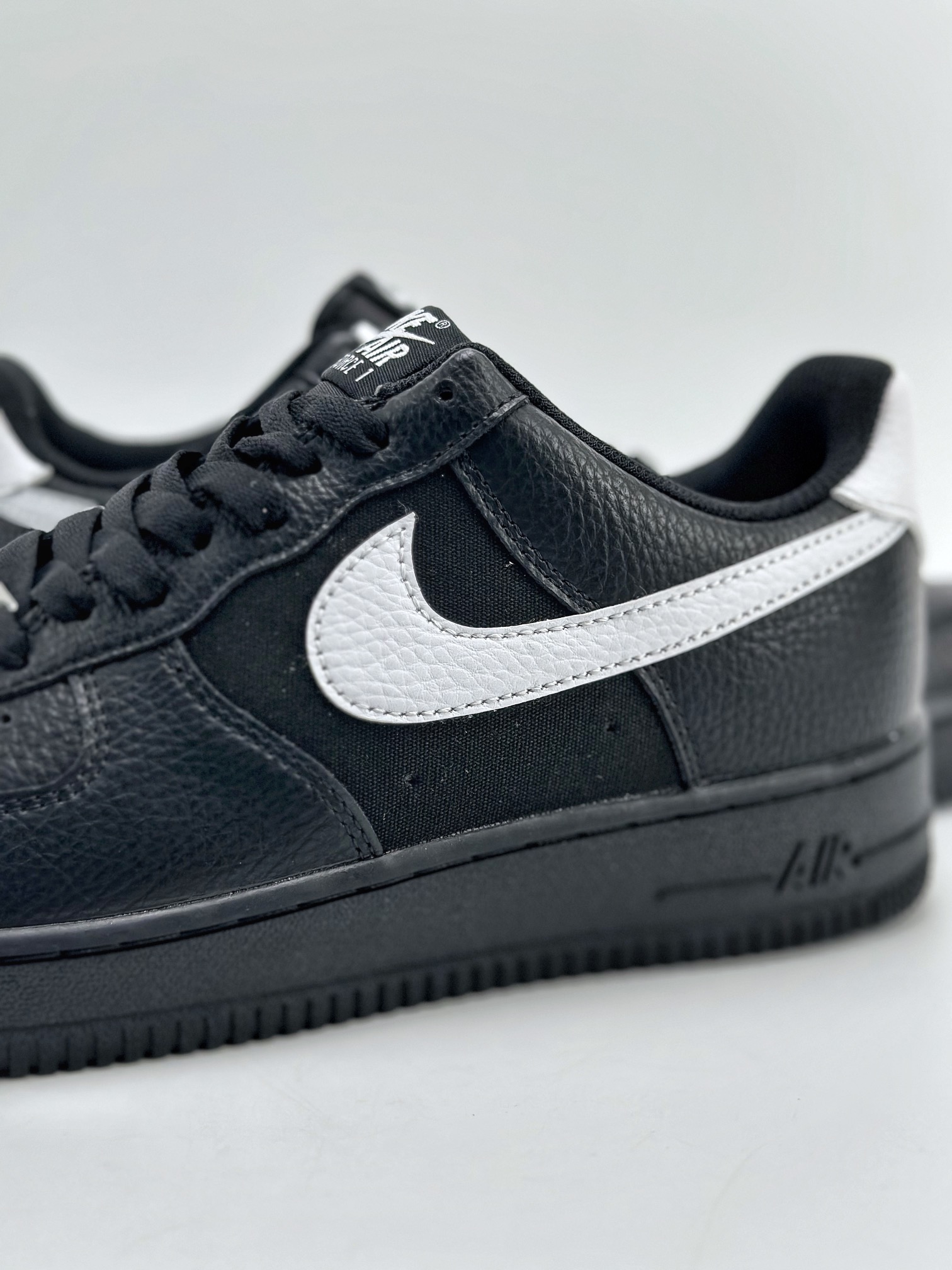 220 Nike Air Force 1 Low 07 黑白勾