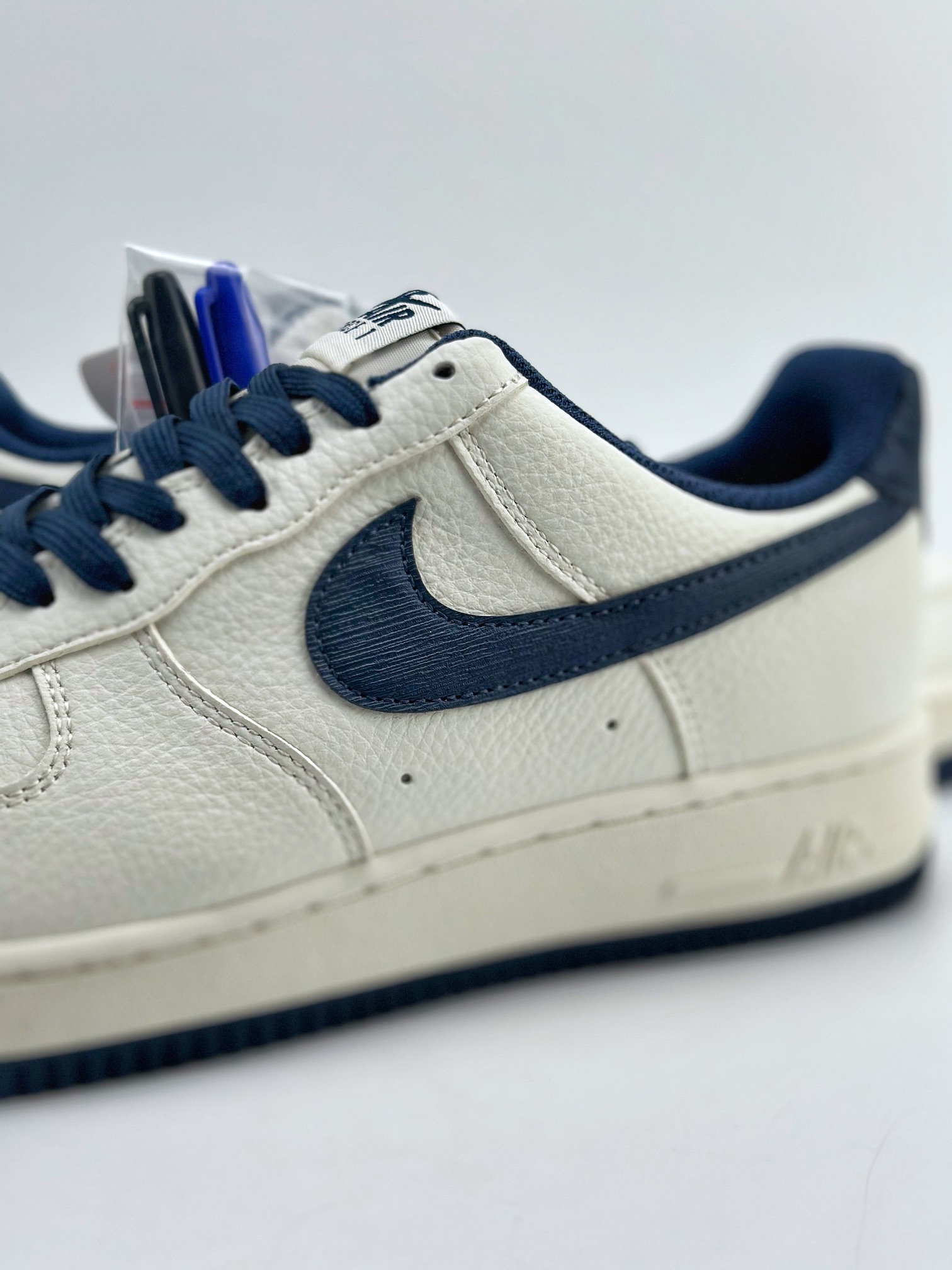 240 Nike Air Force 1 Low 07 带笔白深蓝