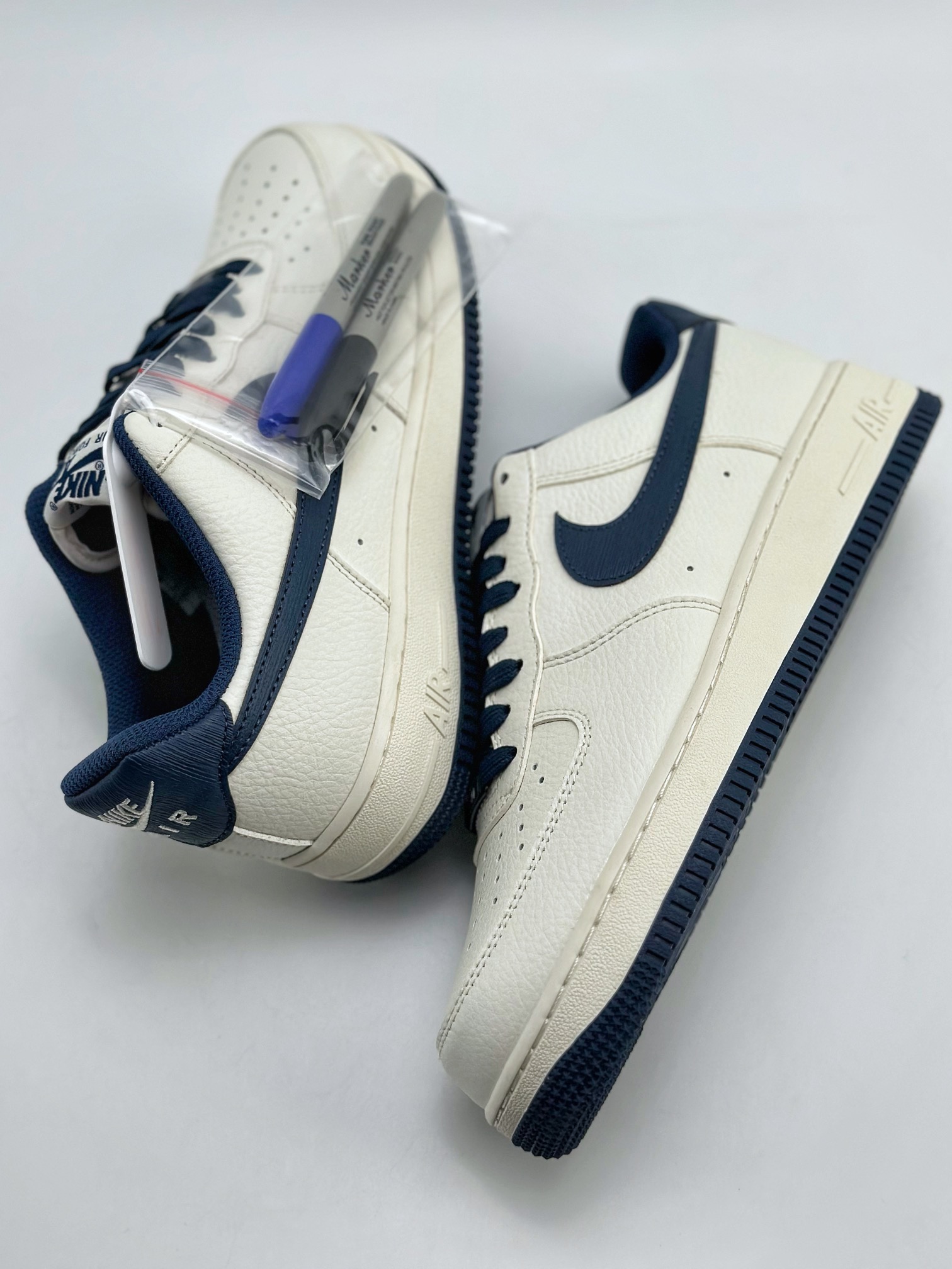 240 Nike Air Force 1 Low 07 带笔白深蓝