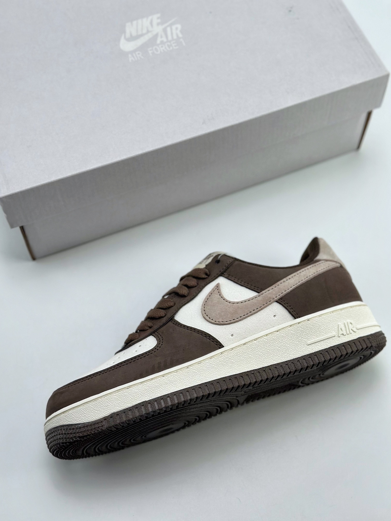 220 Nike Air Force 1 Low 07 帆布白褐 NT9988-818