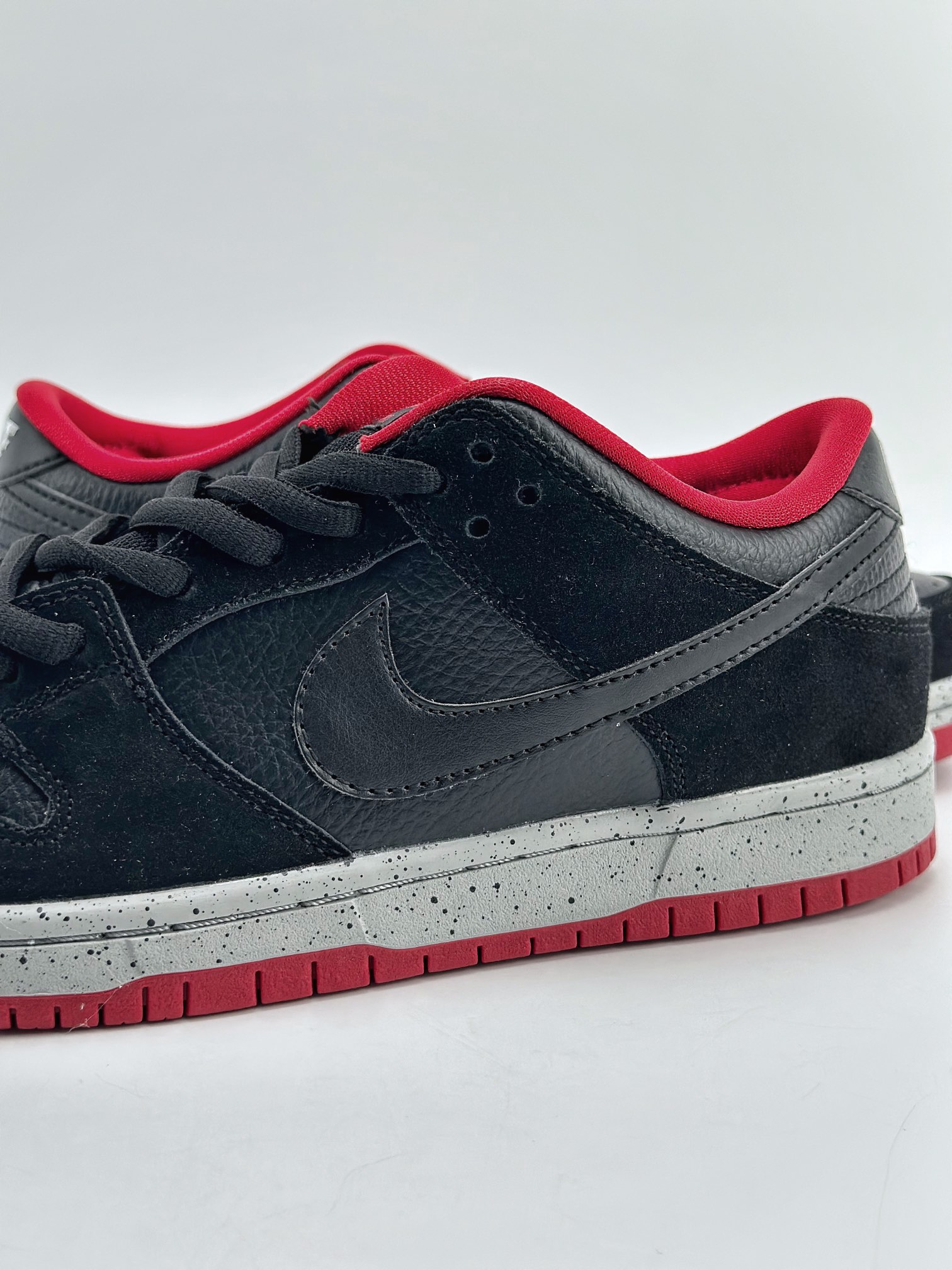 210 NIKE SB Dunk Low Pro"J-PACK" 黑红公牛 304292-039