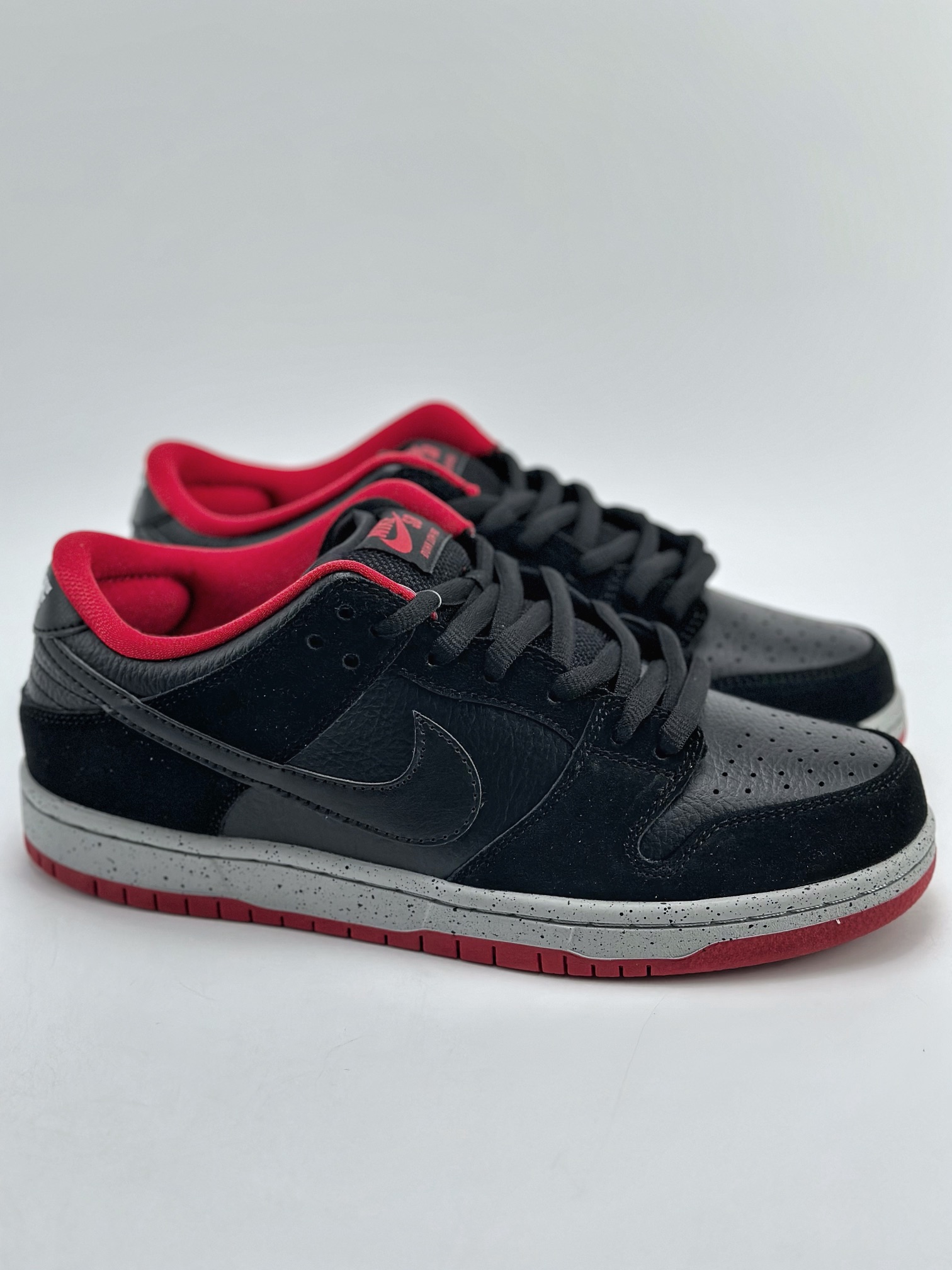 210 NIKE SB Dunk Low Pro"J-PACK" 黑红公牛 304292-039