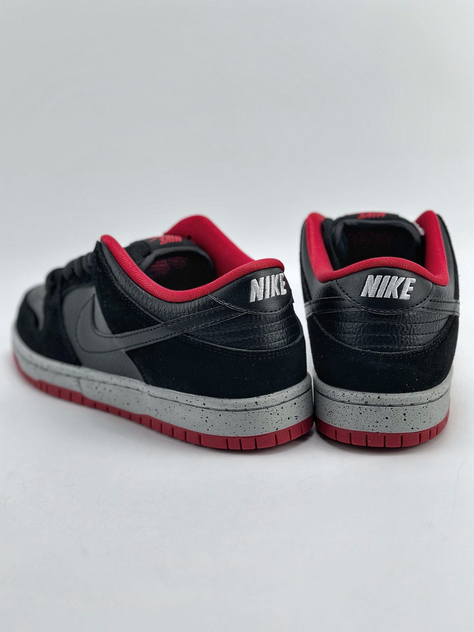 210 NIKE SB Dunk Low Pro"J-PACK" 黑红公牛 304292-039