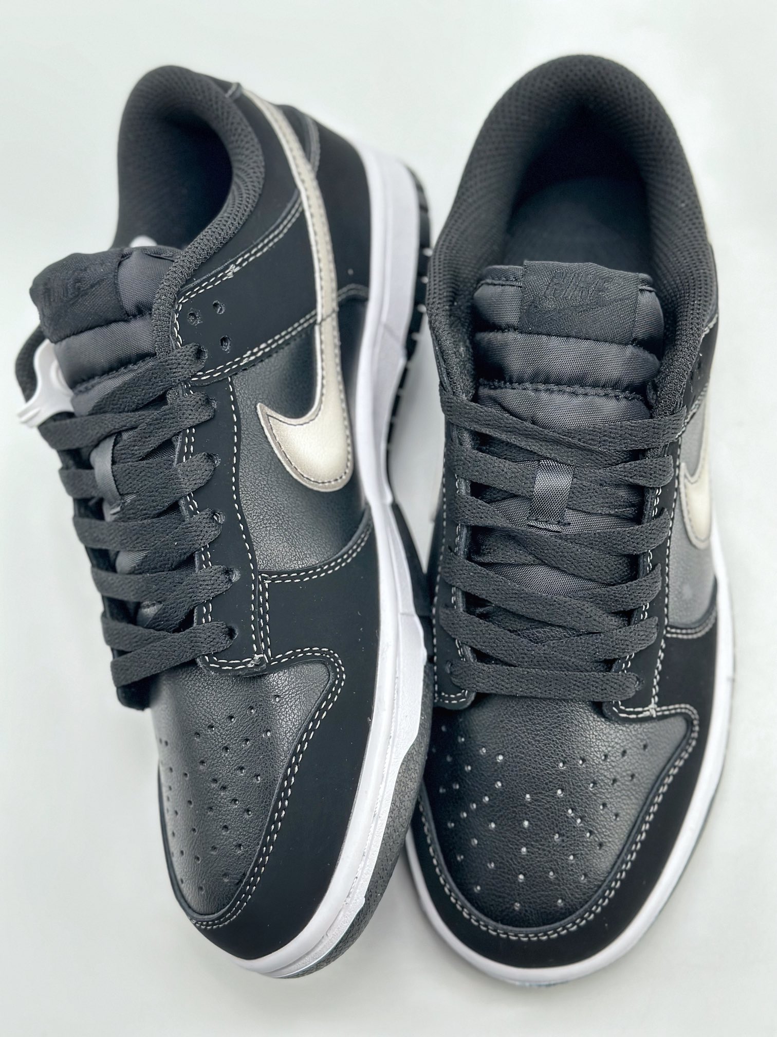 160 NIKE SB Dunk Low "AirbrushSwoosh"黑白 FD6923-001