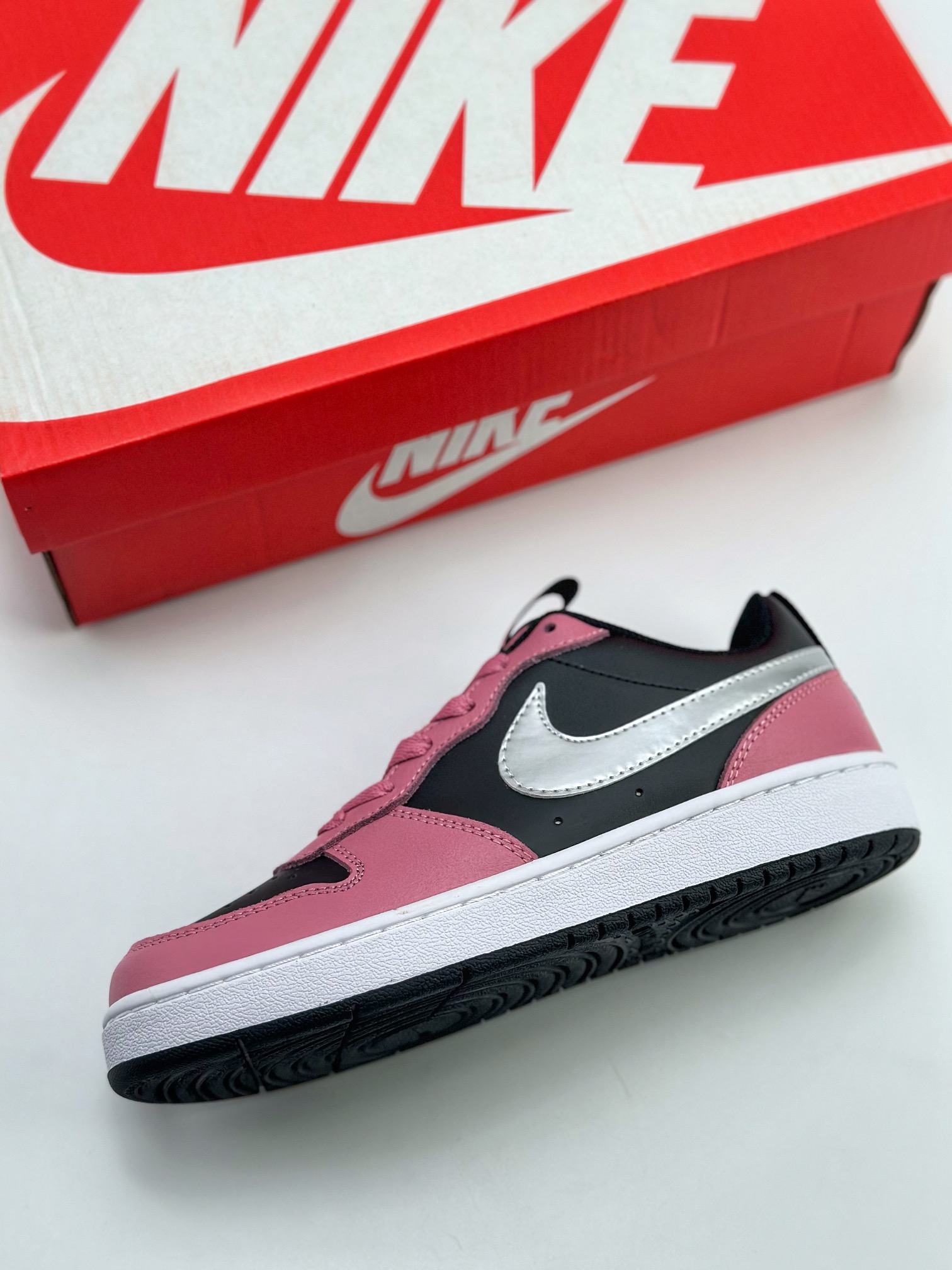 140 NIKE Court Borough Low 2 FP 休闲运动板鞋  CT3964-600