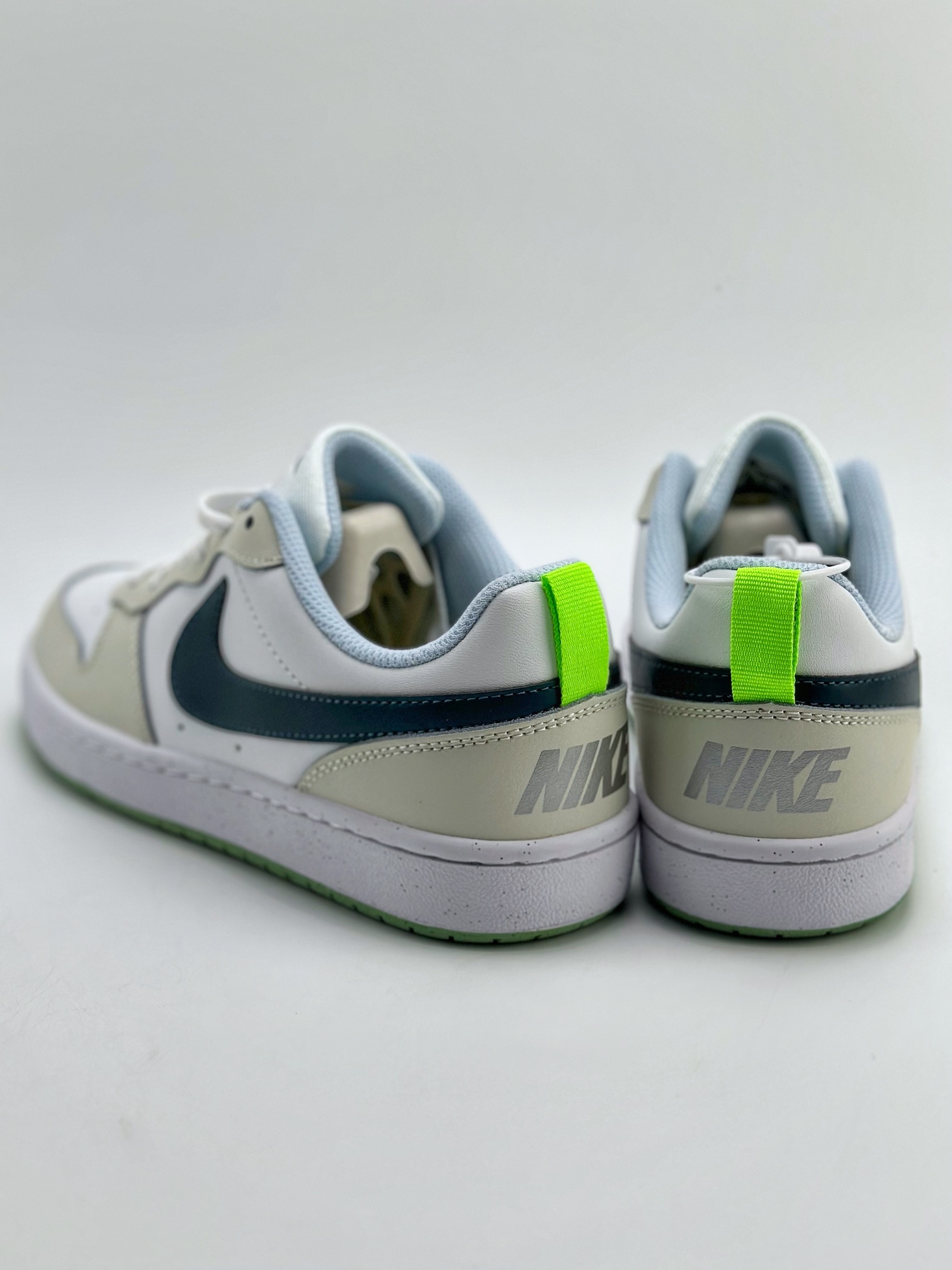 140 NIKE Court Borough Low 2 FP 休闲运动板鞋 FV8121-131