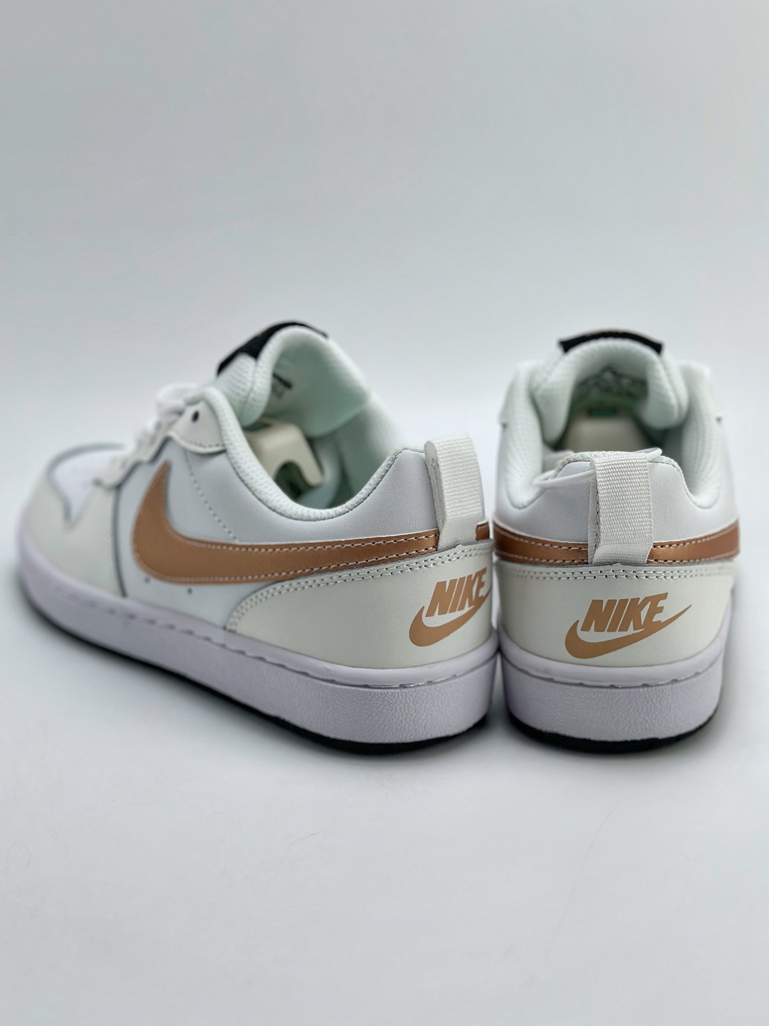 140 NIKE Court Borough Low 2 FP 休闲运动板鞋 BQ544-116