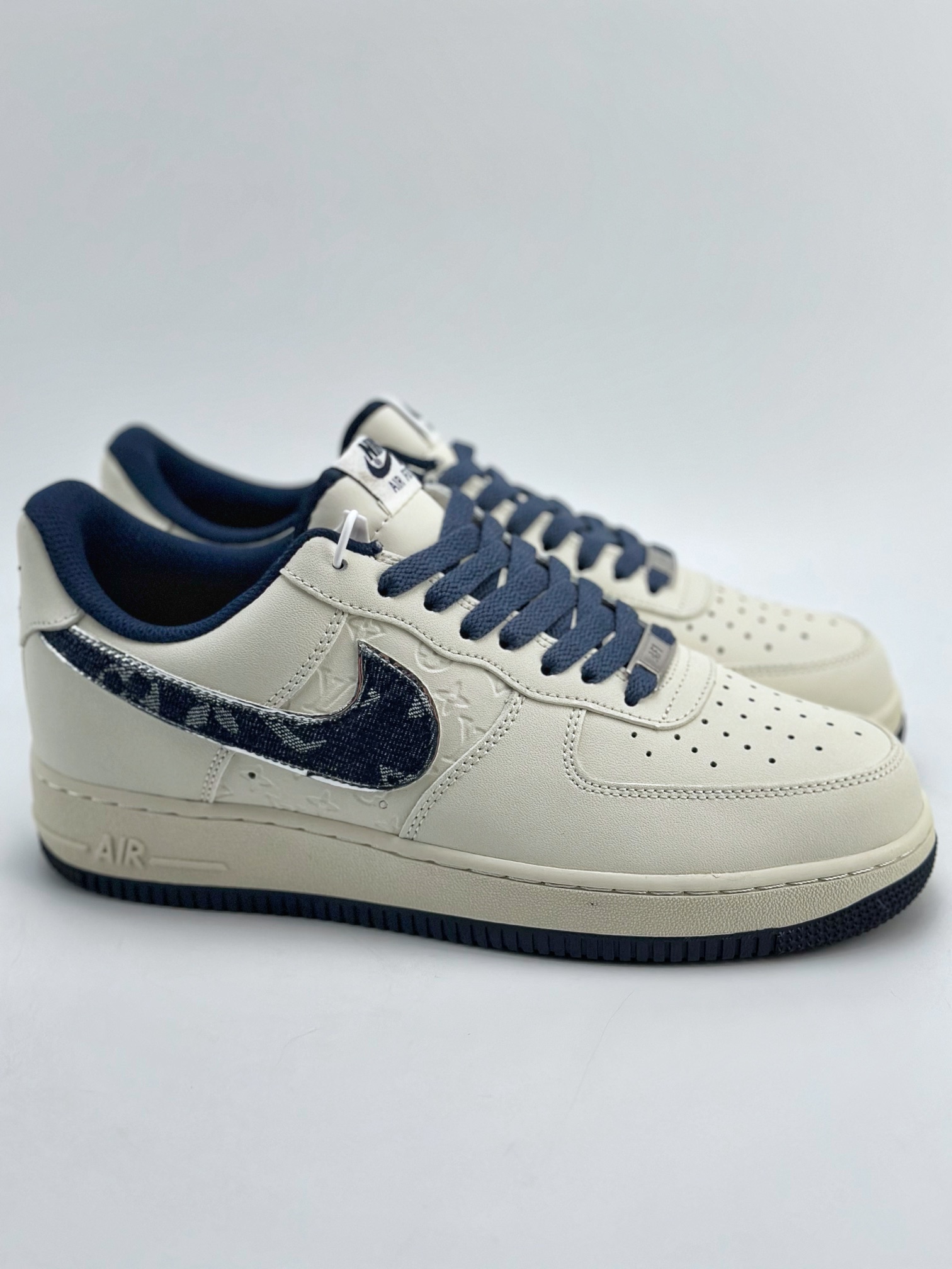 220 Nike Air Force 1 Low 07 x Louis Vuitton 白灰LV老花 LV0506-011