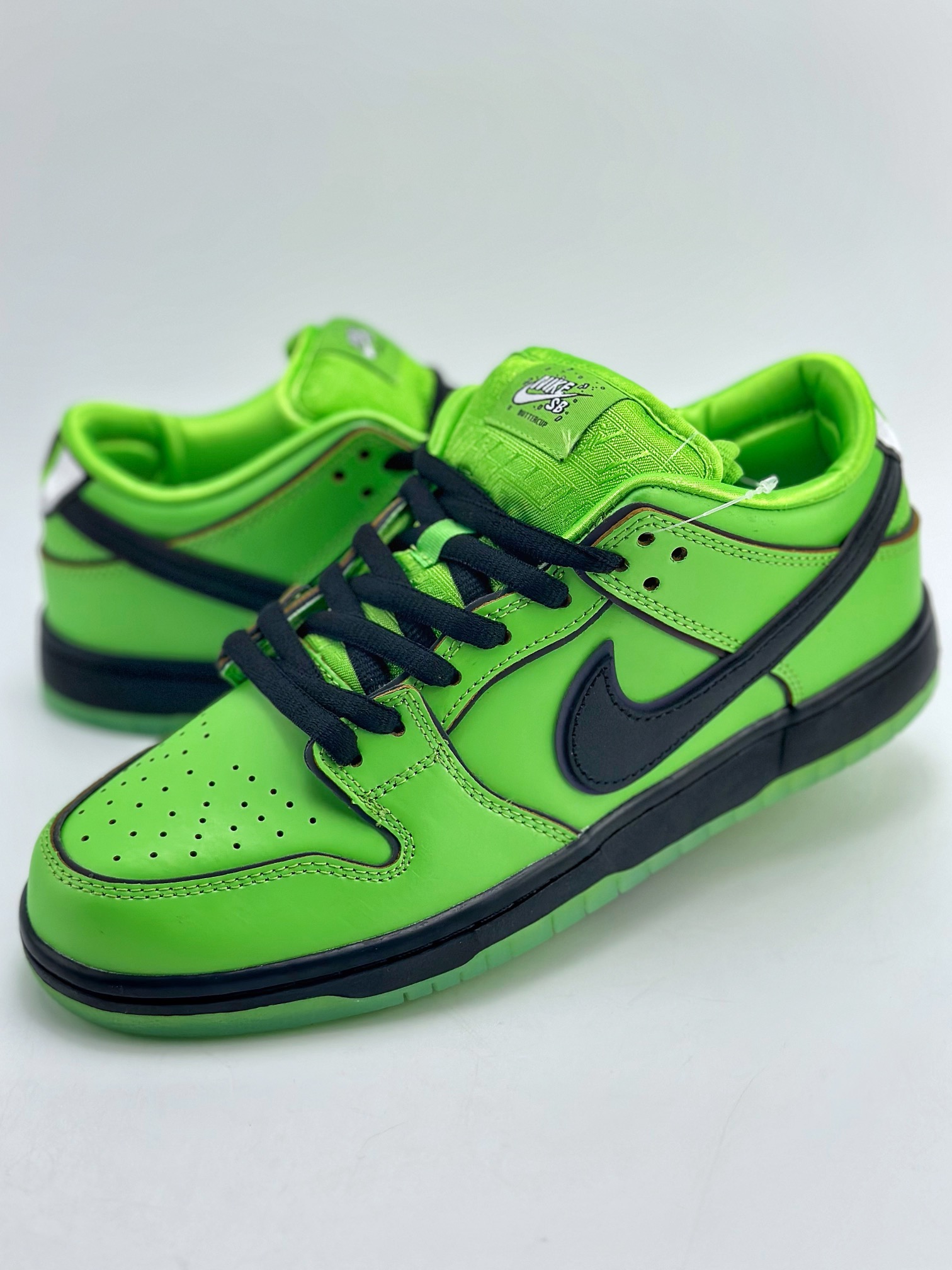 380 Nike SB Dunk Low x The Powerpuff Girls 天小女警联名 FZ8319-300