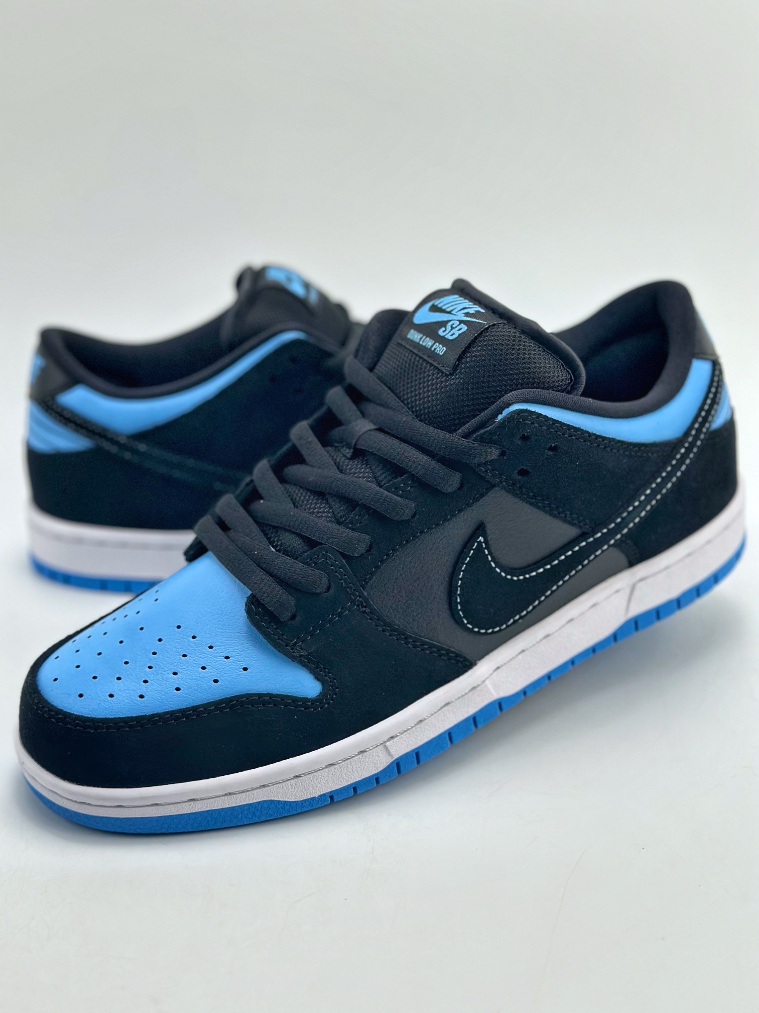 350 Nike SB Dunk Low Pro Sub Zero 绝对零度 304292-048