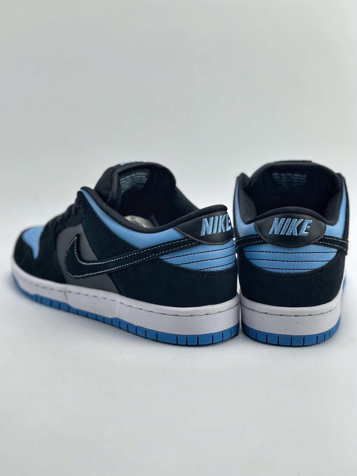 350 Nike SB Dunk Low Pro Sub Zero 绝对零度 304292-048