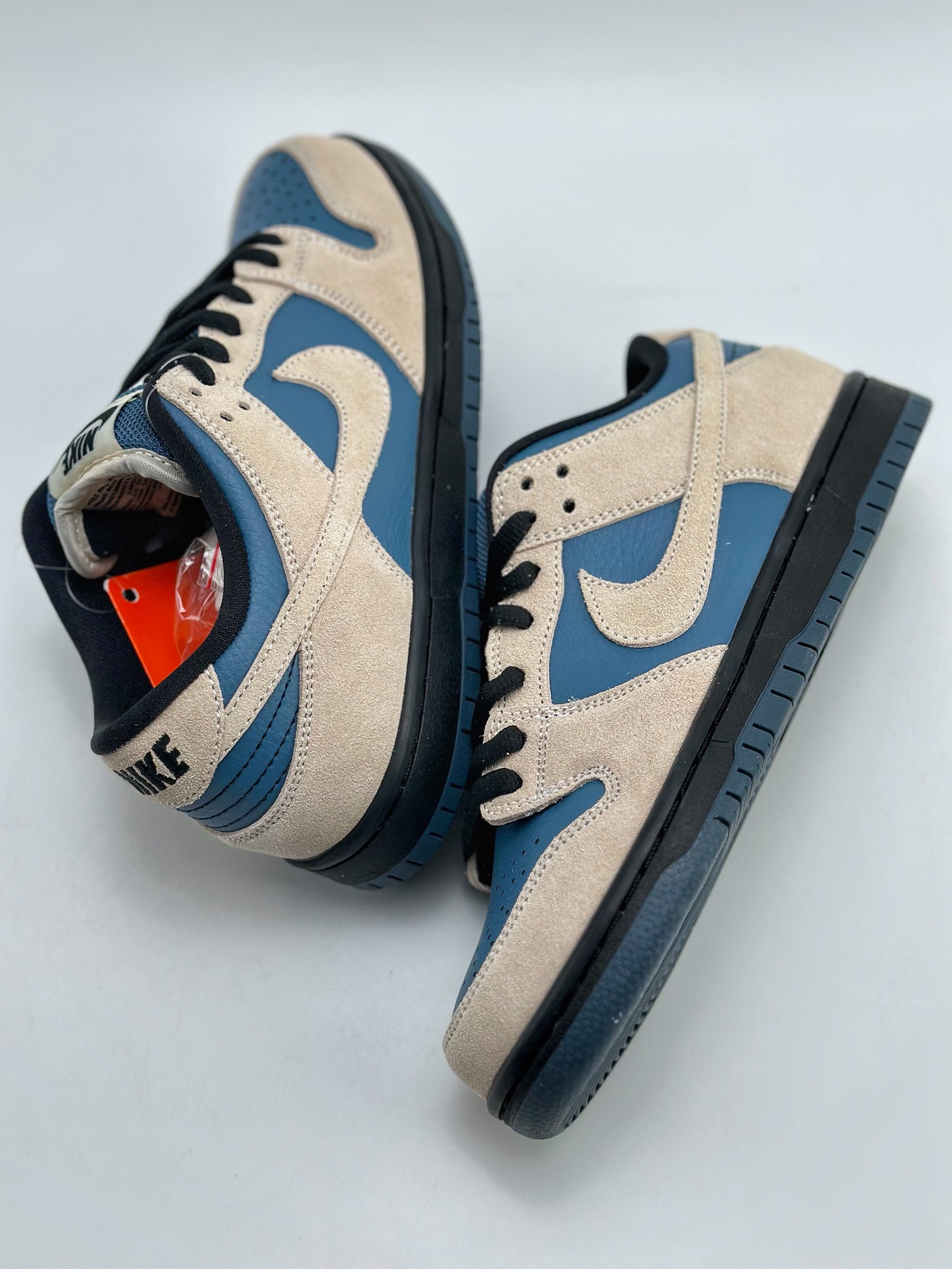 210 NIKE SB Dunk Low Pro "Thunderstorm" 蓝白 BQ6817-200