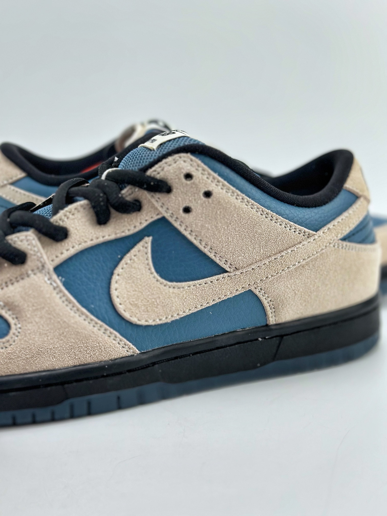 210 NIKE SB Dunk Low Pro "Thunderstorm" 蓝白 BQ6817-200