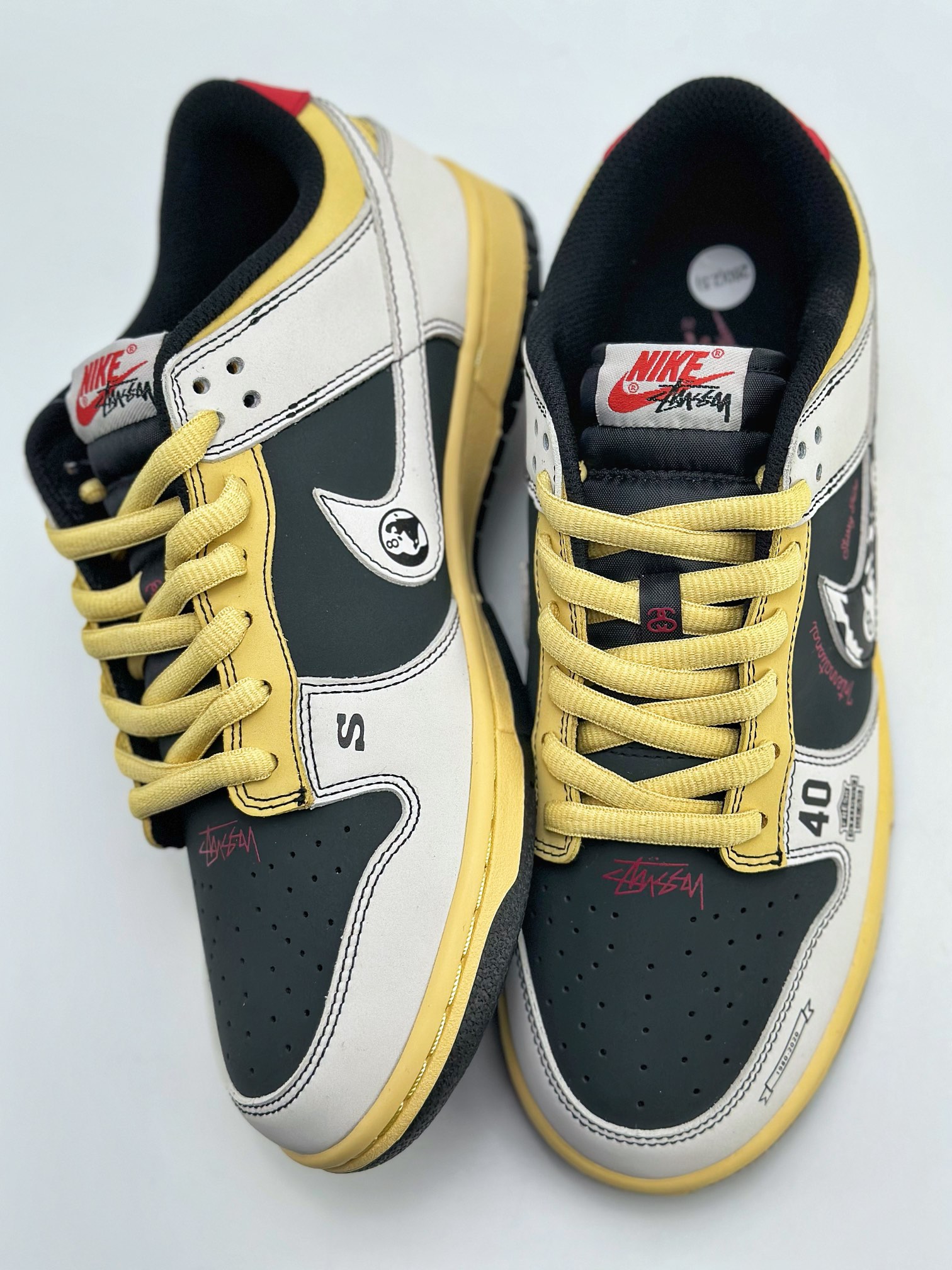 300 Nike SB Dunk Low x Stussy 黑红印花 ST6636-002