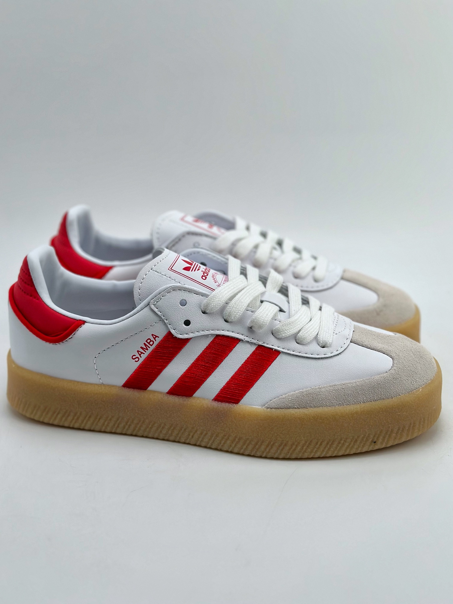 150 Adidas Samba VEGAN 百搭单品这款运动鞋 ID0438