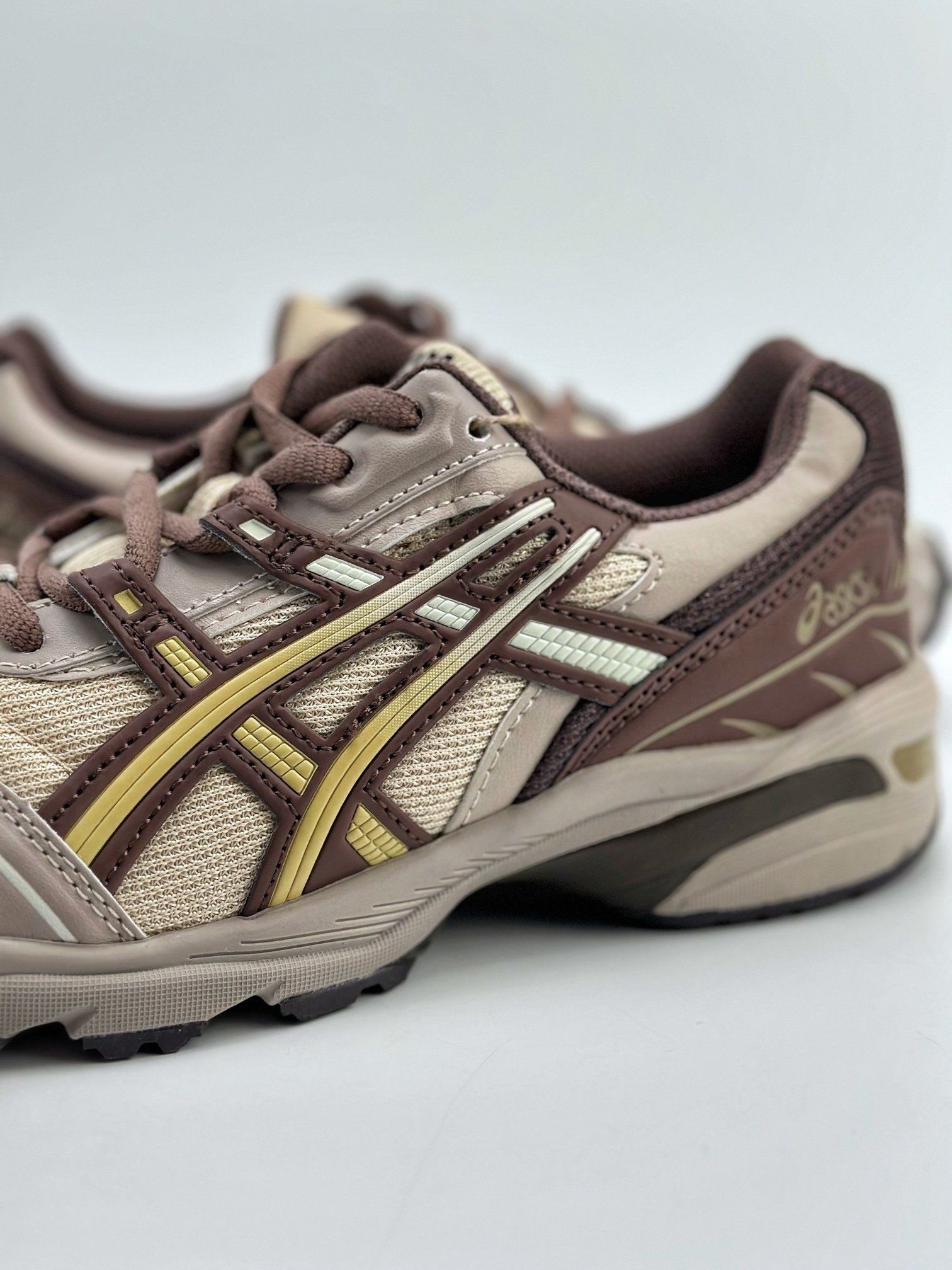 180 亚瑟士/ASICS Tiger GEL-1090系列 1203A24-201