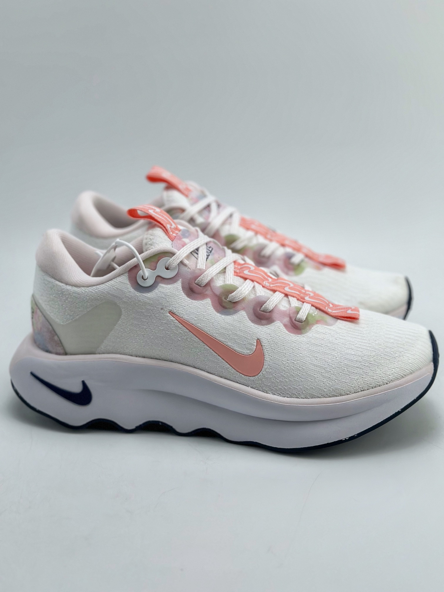 180 Nike WMNS MOTIVA Cushlon30泡绵缓震跑步鞋 DZ3702-100