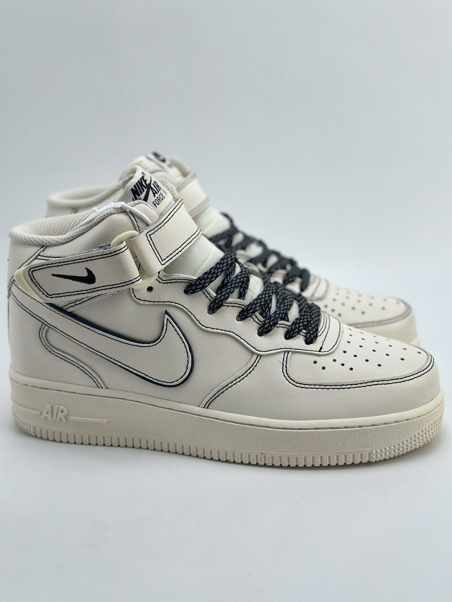 260 Nike Air Force 1 Mid 07 兔八哥米白黑3M BY6899-693