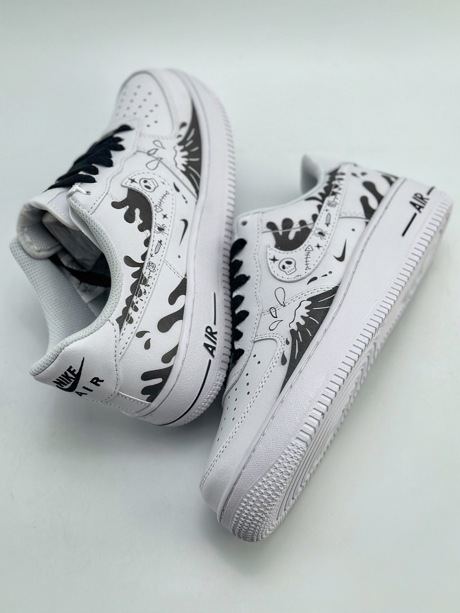 260 Nike Air Force 1 Low 07 涂鸦白黑 AM0703-121